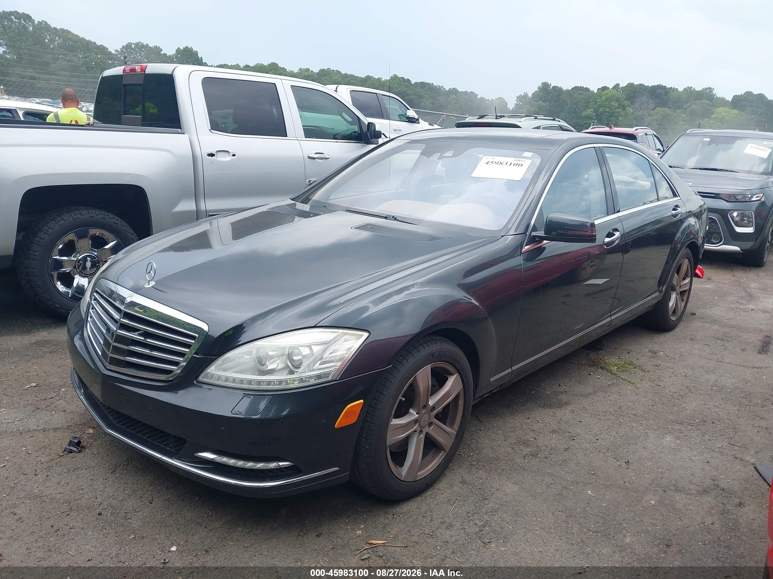 2011 Mercedes-benz S 550   Black vin: WDDNG7BB8BA413280