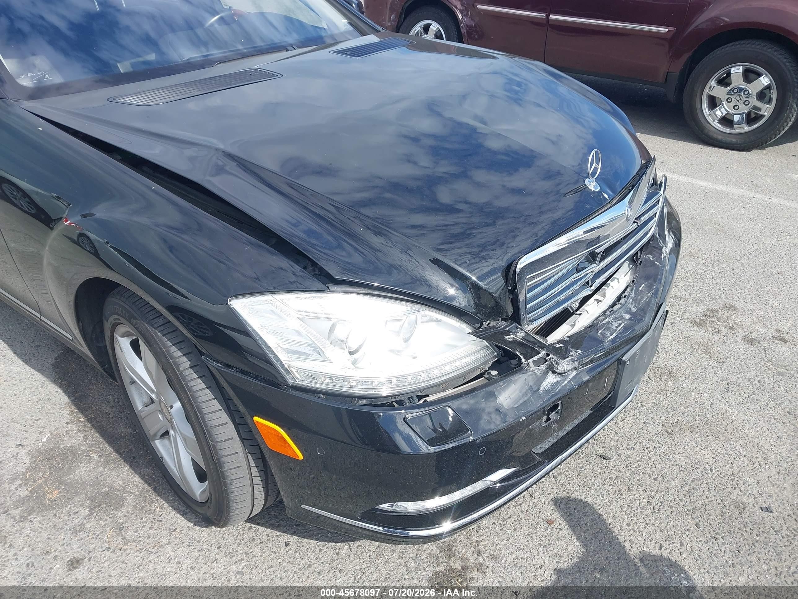 2011 Mercedes-benz S 550   Black vin: WDDNG7BB9BA362811