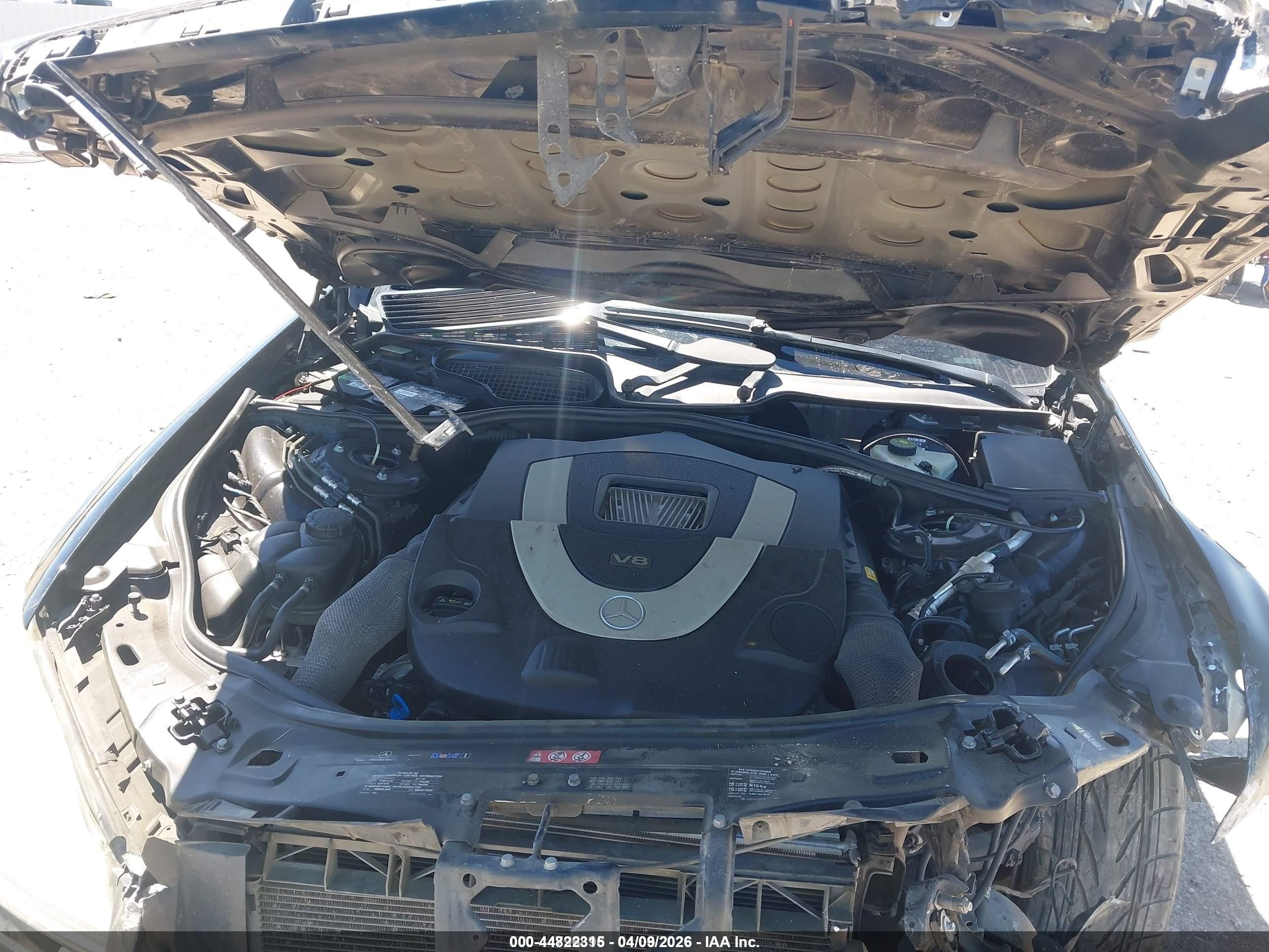 2011 Mercedes-benz S 550   Черный vin: WDDNG7BB9BA386879