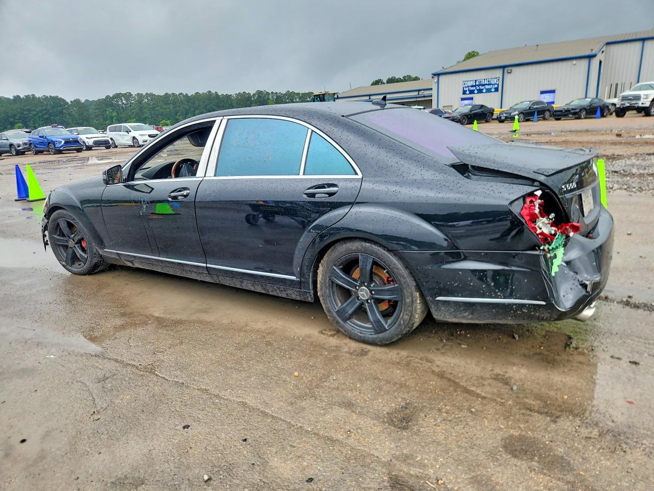 2011 Mercedes-benz S 550 Black vin: WDDNG7BB9BA397171