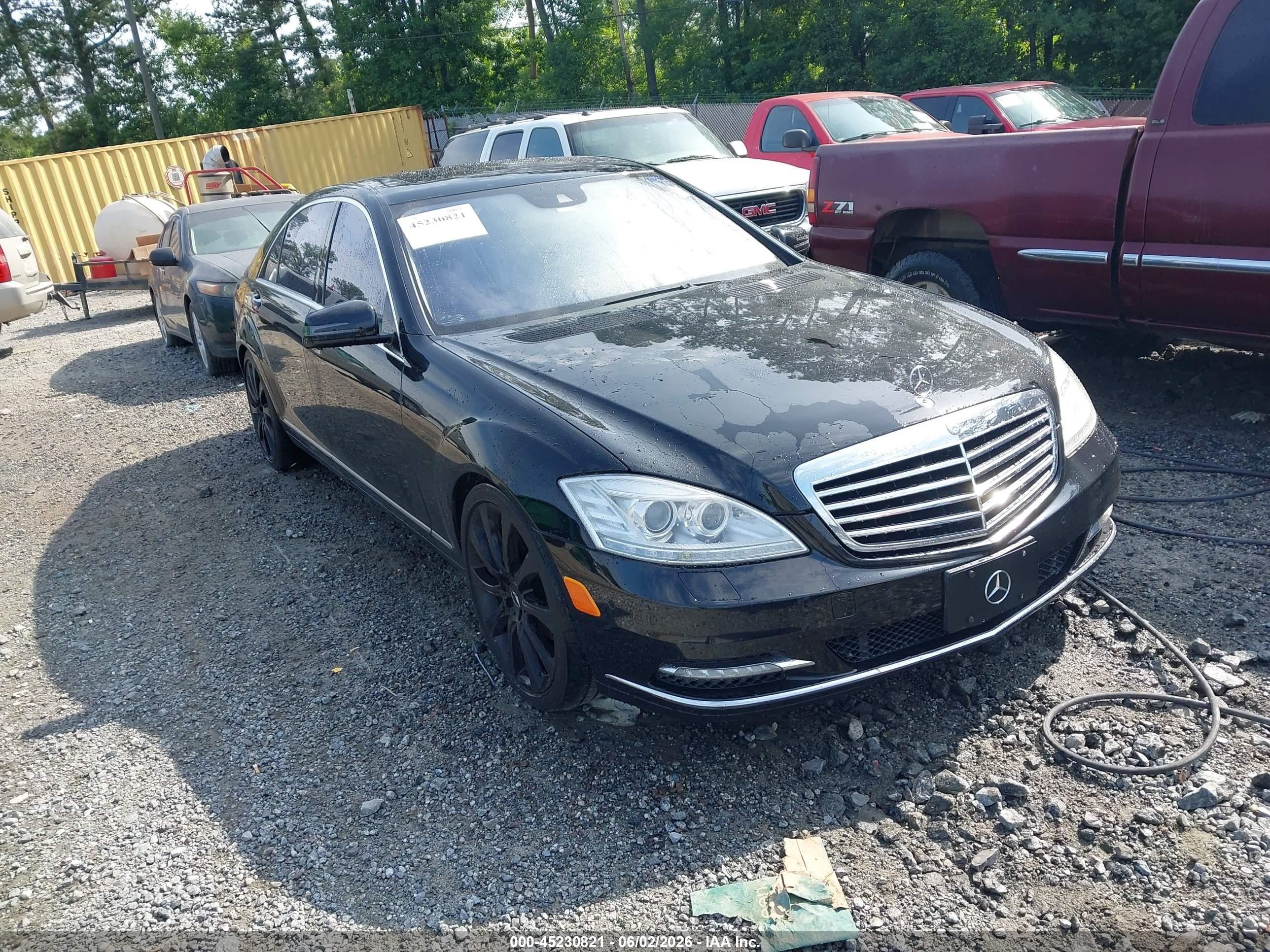 2011 Mercedes-benz S 550   Black vin: WDDNG7BB9BA416446