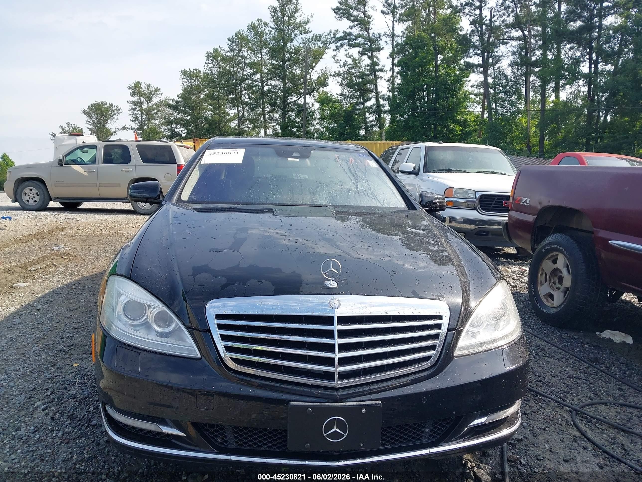 2011 Mercedes-benz S 550   Black vin: WDDNG7BB9BA416446