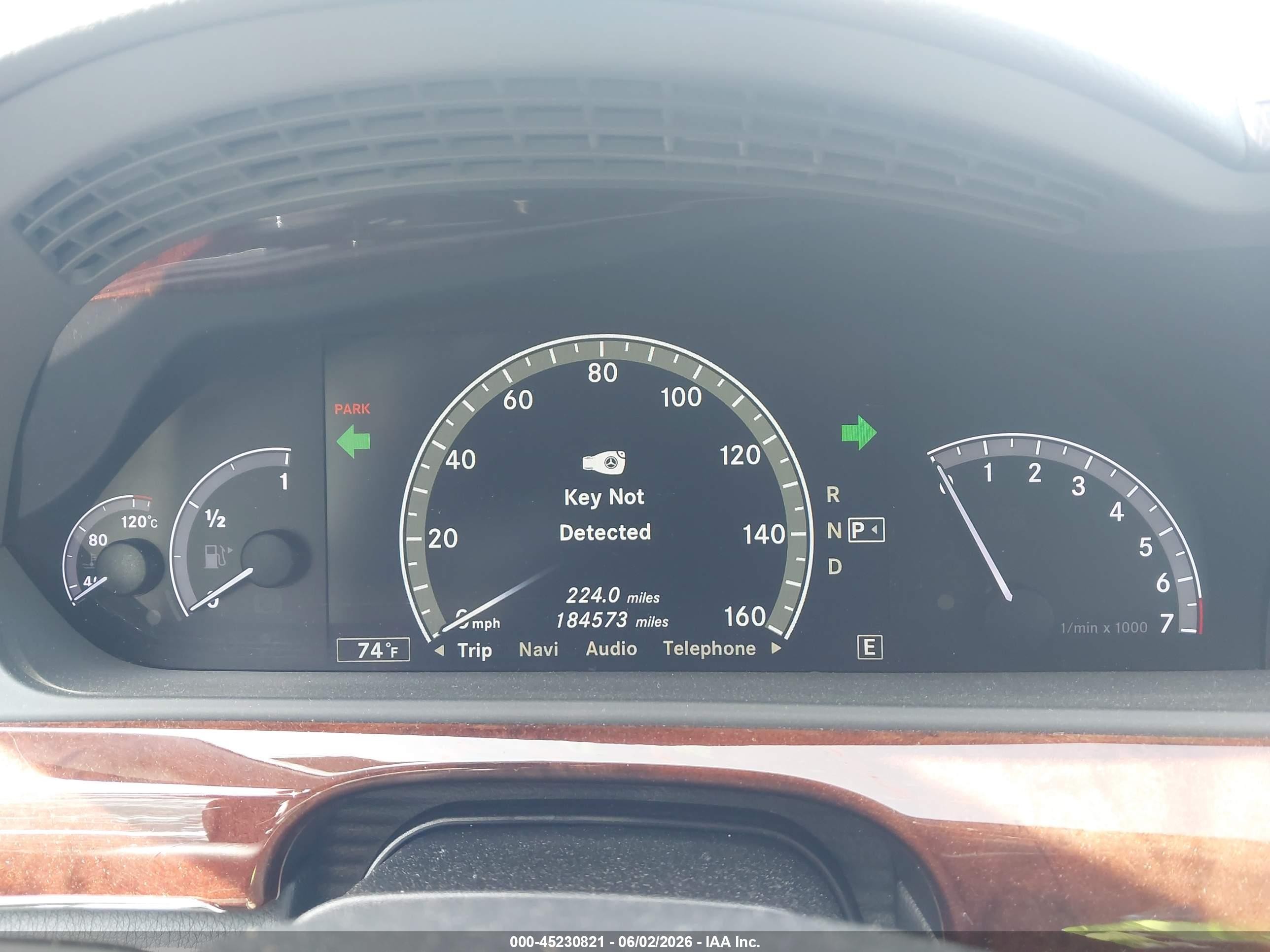 2011 Mercedes-benz S 550   Black vin: WDDNG7BB9BA416446