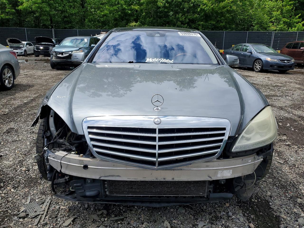 2011 Mercedes-benz S 550 Gray vin: WDDNG7BBXBA375891
