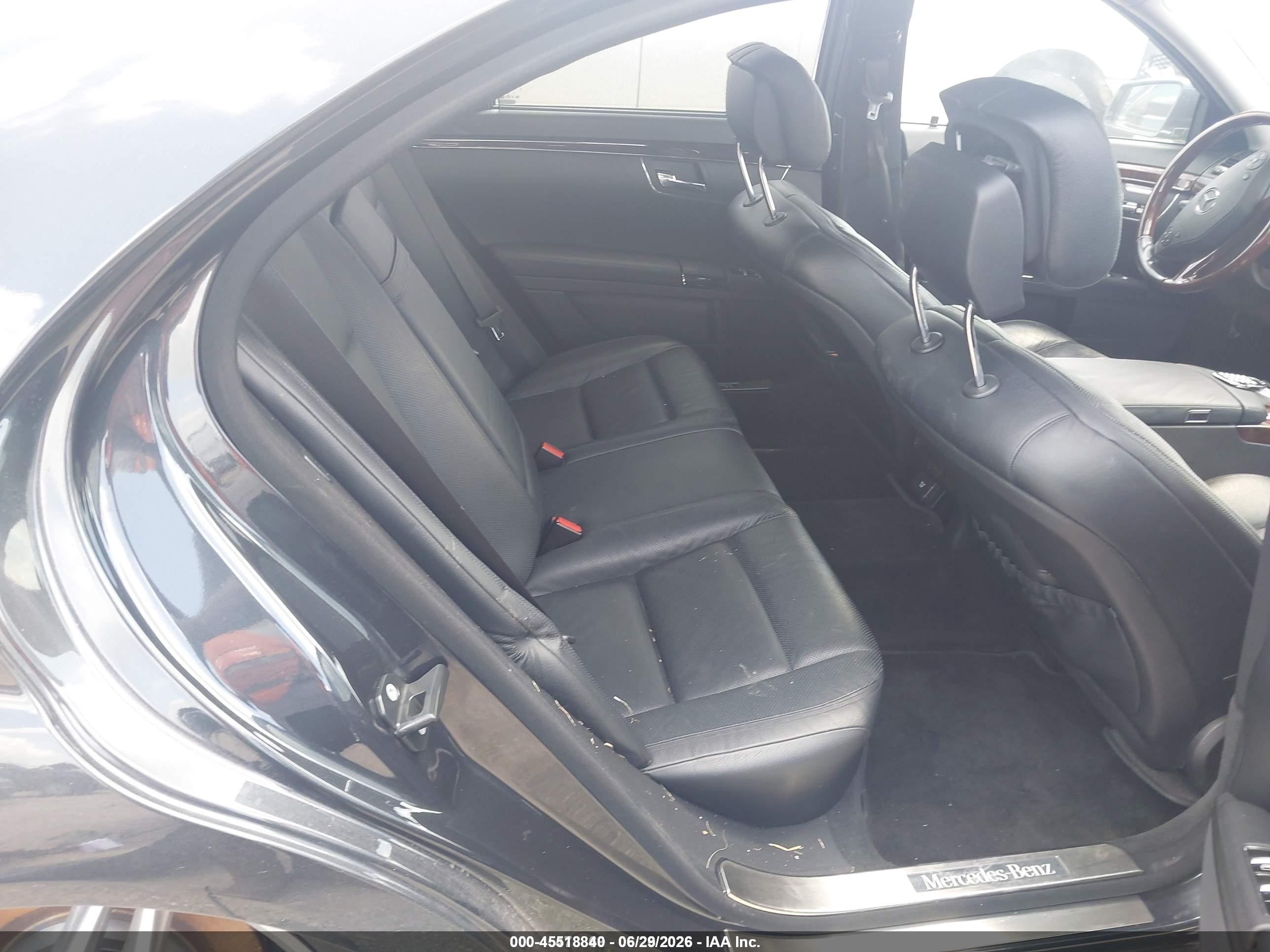 2013 Mercedes-benz S 550   Black vin: WDDNG7DB1DA495756