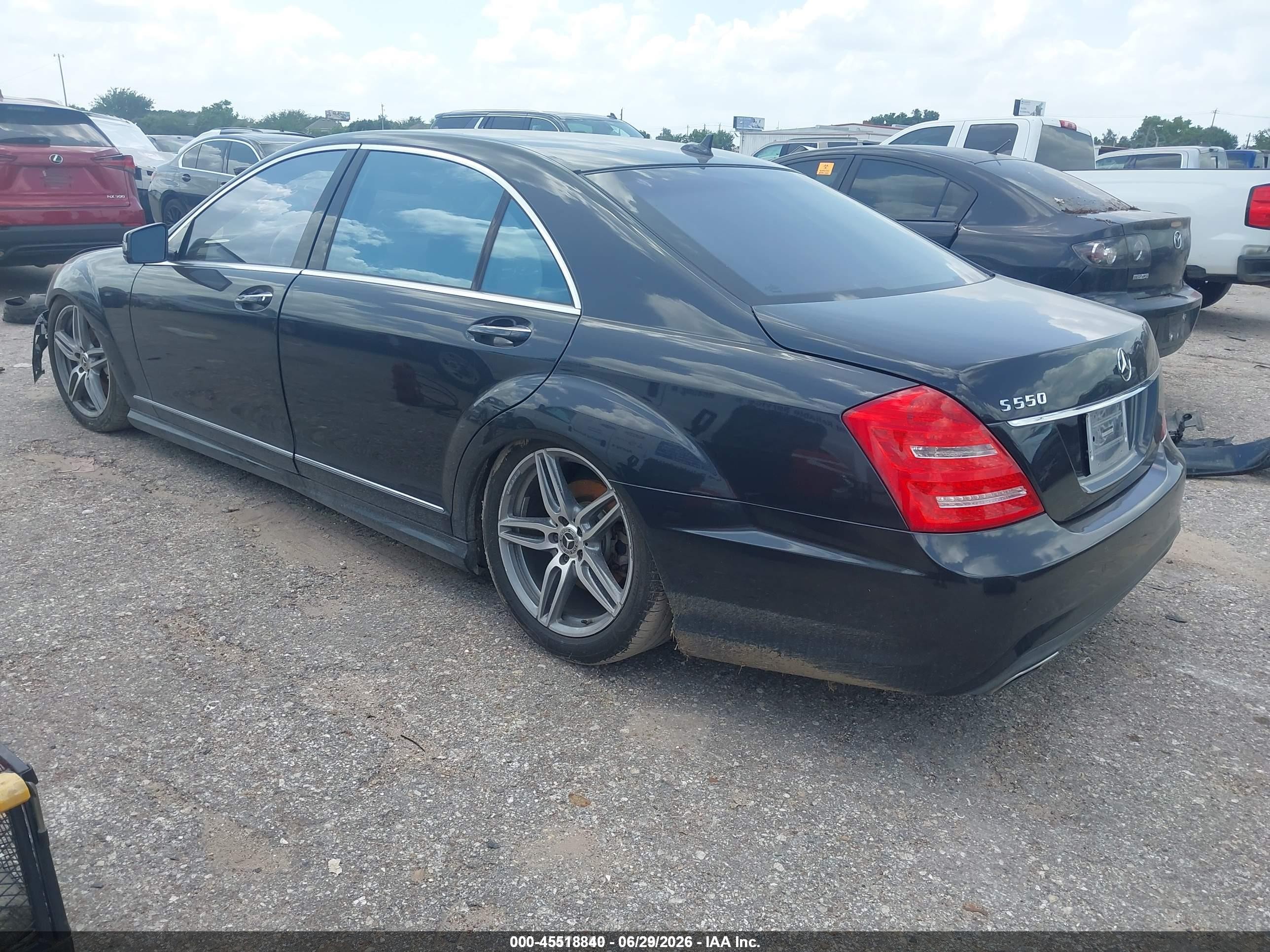 2013 Mercedes-benz S 550   Black vin: WDDNG7DB1DA495756