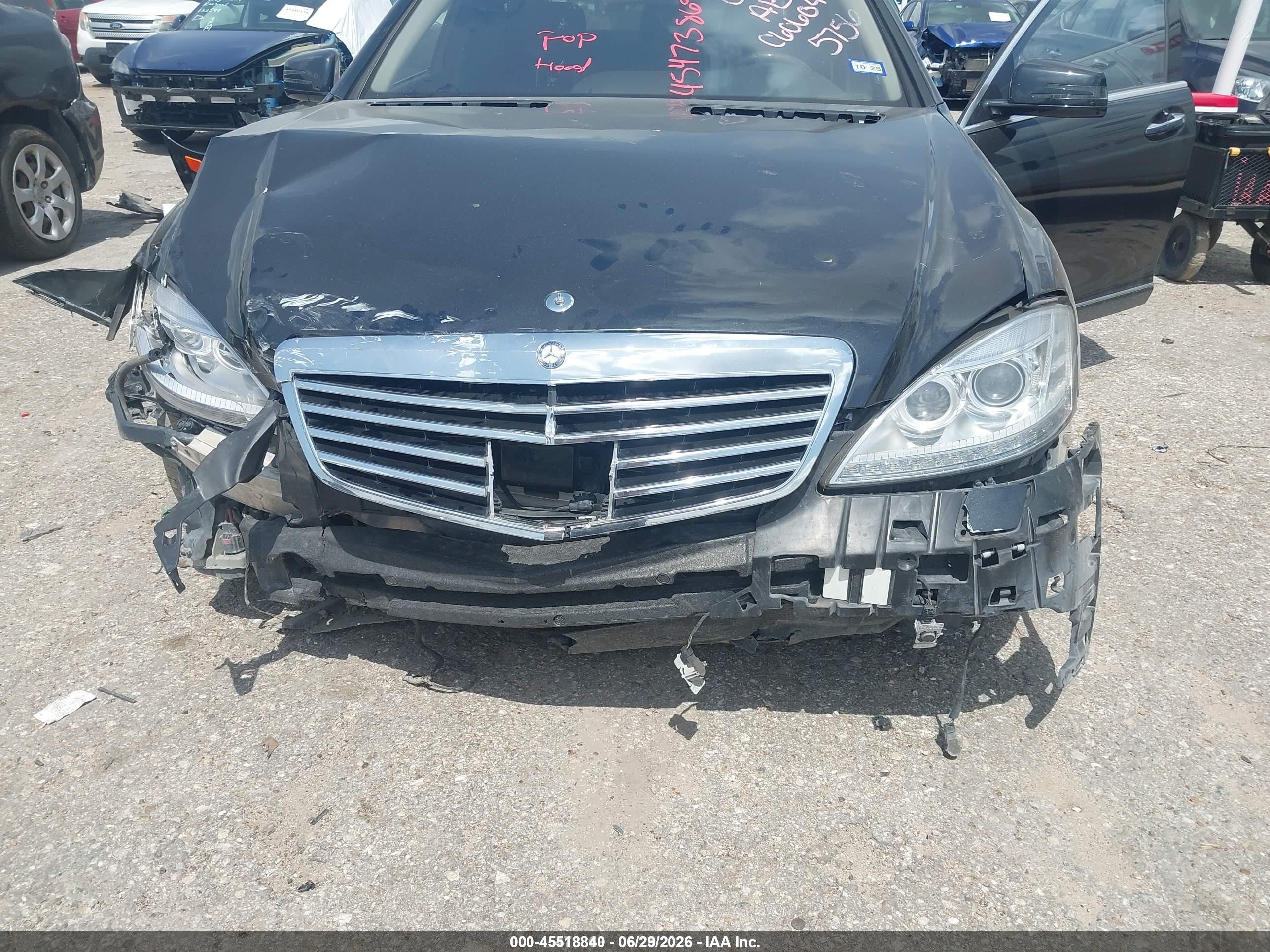 2013 Mercedes-benz S 550   Black vin: WDDNG7DB1DA495756