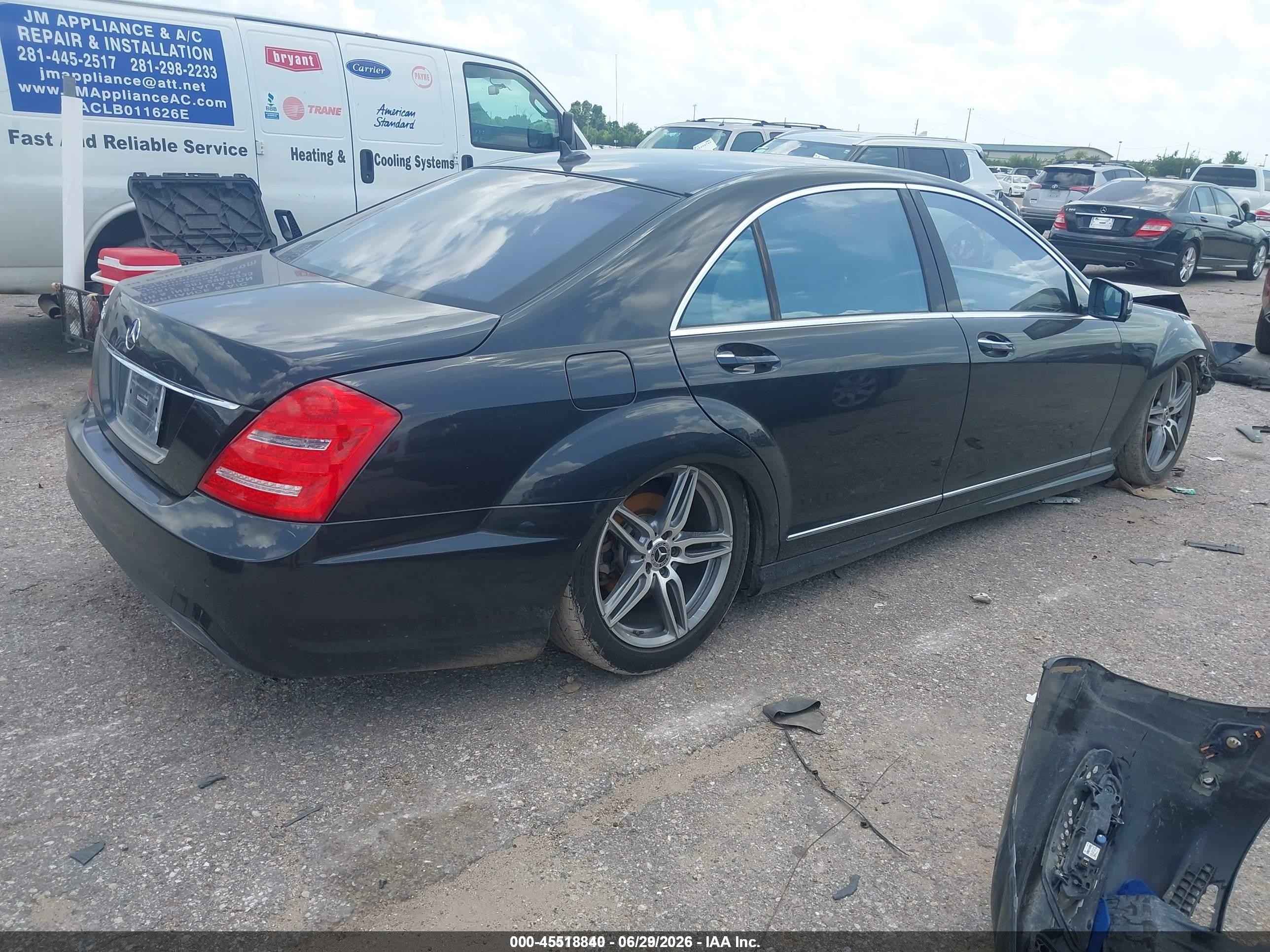 2013 Mercedes-benz S 550   Black vin: WDDNG7DB1DA495756