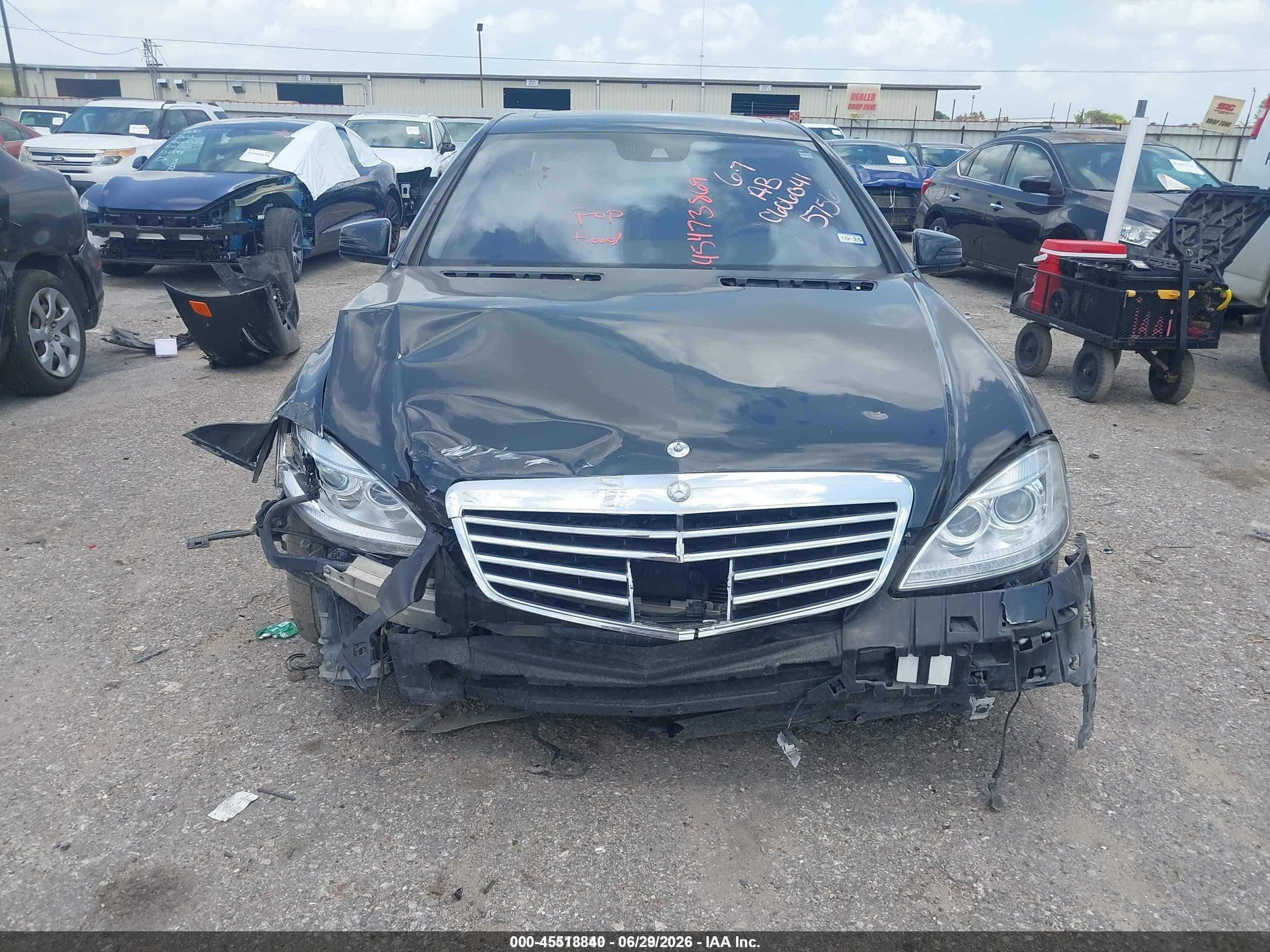 2013 Mercedes-benz S 550   Black vin: WDDNG7DB1DA495756
