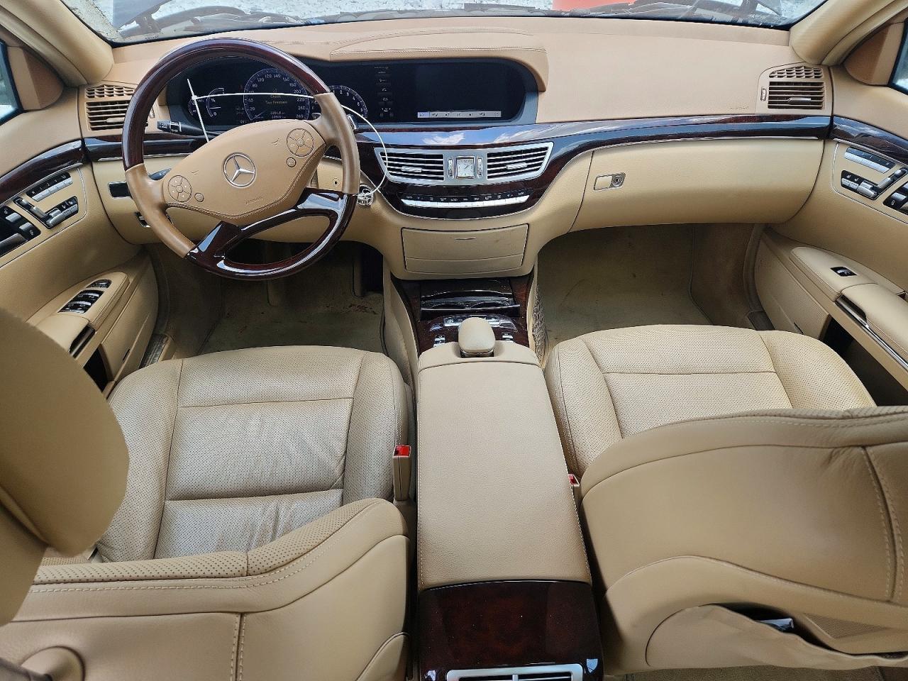 2013 Mercedes-benz S 550 Black vin: WDDNG7DB1DA509526