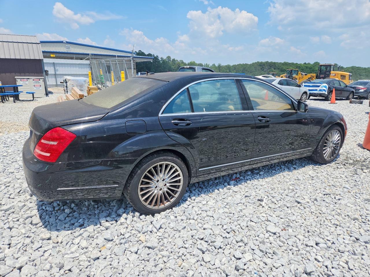 2013 Mercedes-benz S 550 Black vin: WDDNG7DB1DA509526