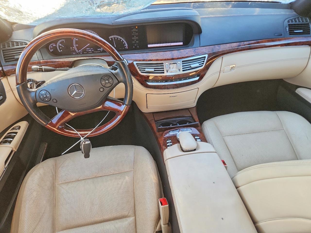 2013 Mercedes-benz S 550 White vin: WDDNG7DB1DA517965