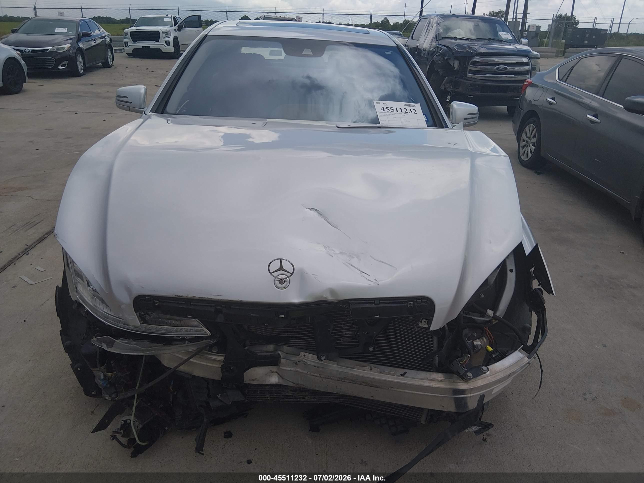 2013 Mercedes-benz S 550   Silver vin: WDDNG7DB1DA534636