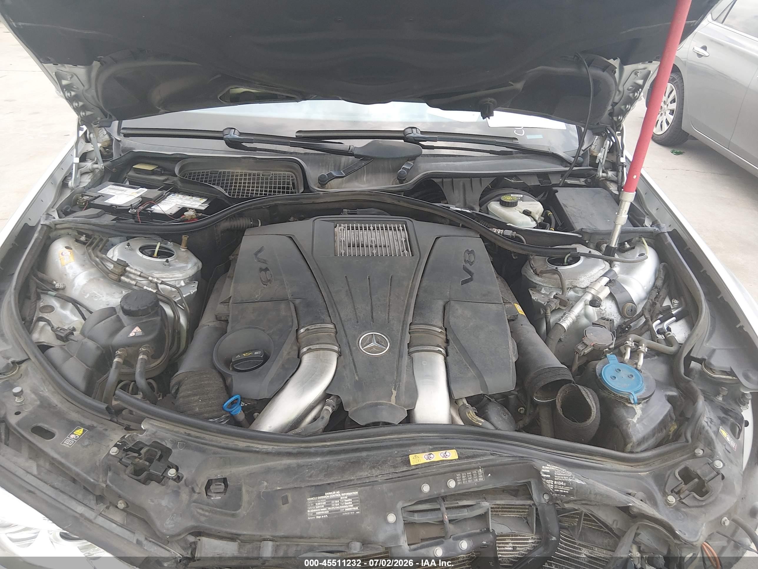 2013 Mercedes-benz S 550   Silver vin: WDDNG7DB1DA534636