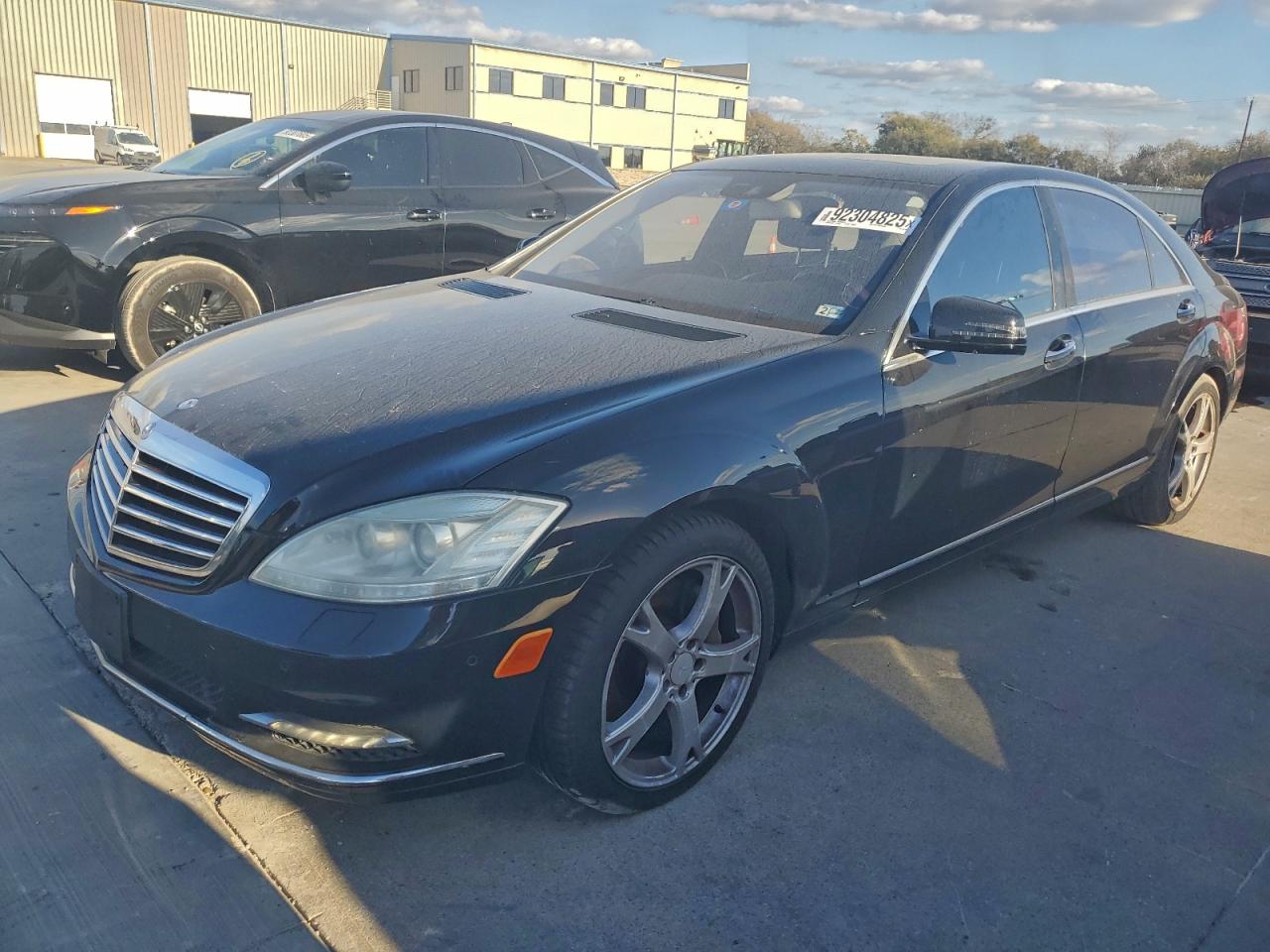 WDDNG7DB1DA537200