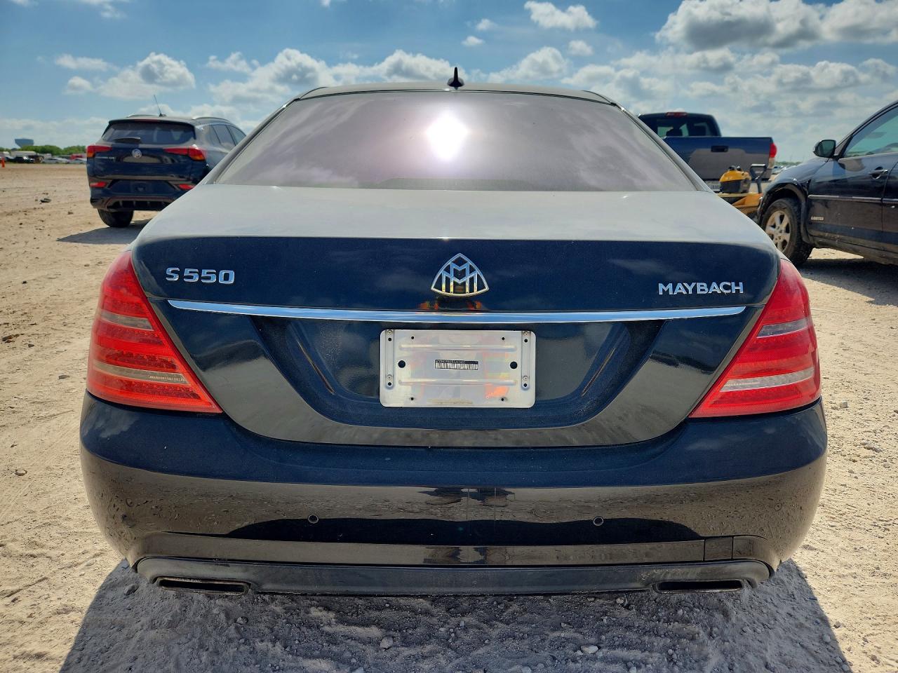 2013 Mercedes-benz S 550 Black vin: WDDNG7DB2DA497032