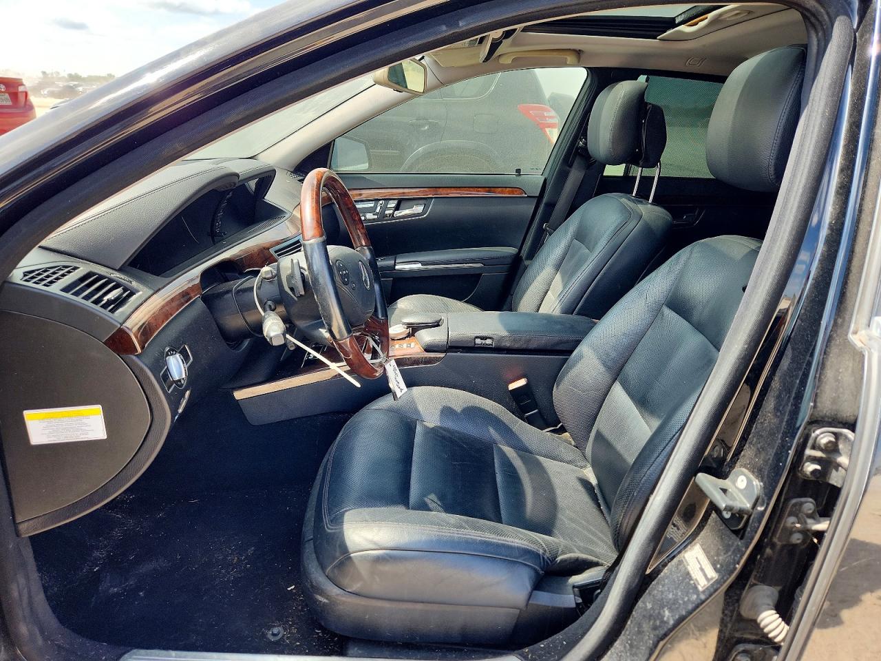 2013 Mercedes-benz S 550 Black vin: WDDNG7DB2DA497032