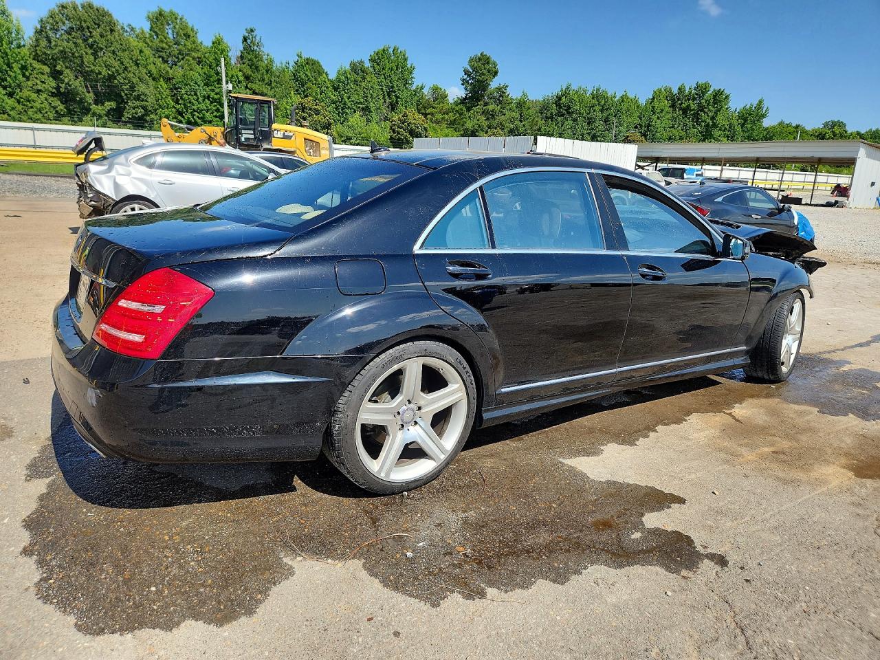 2013 Mercedes-benz S 550 Черный vin: WDDNG7DB2DA528893