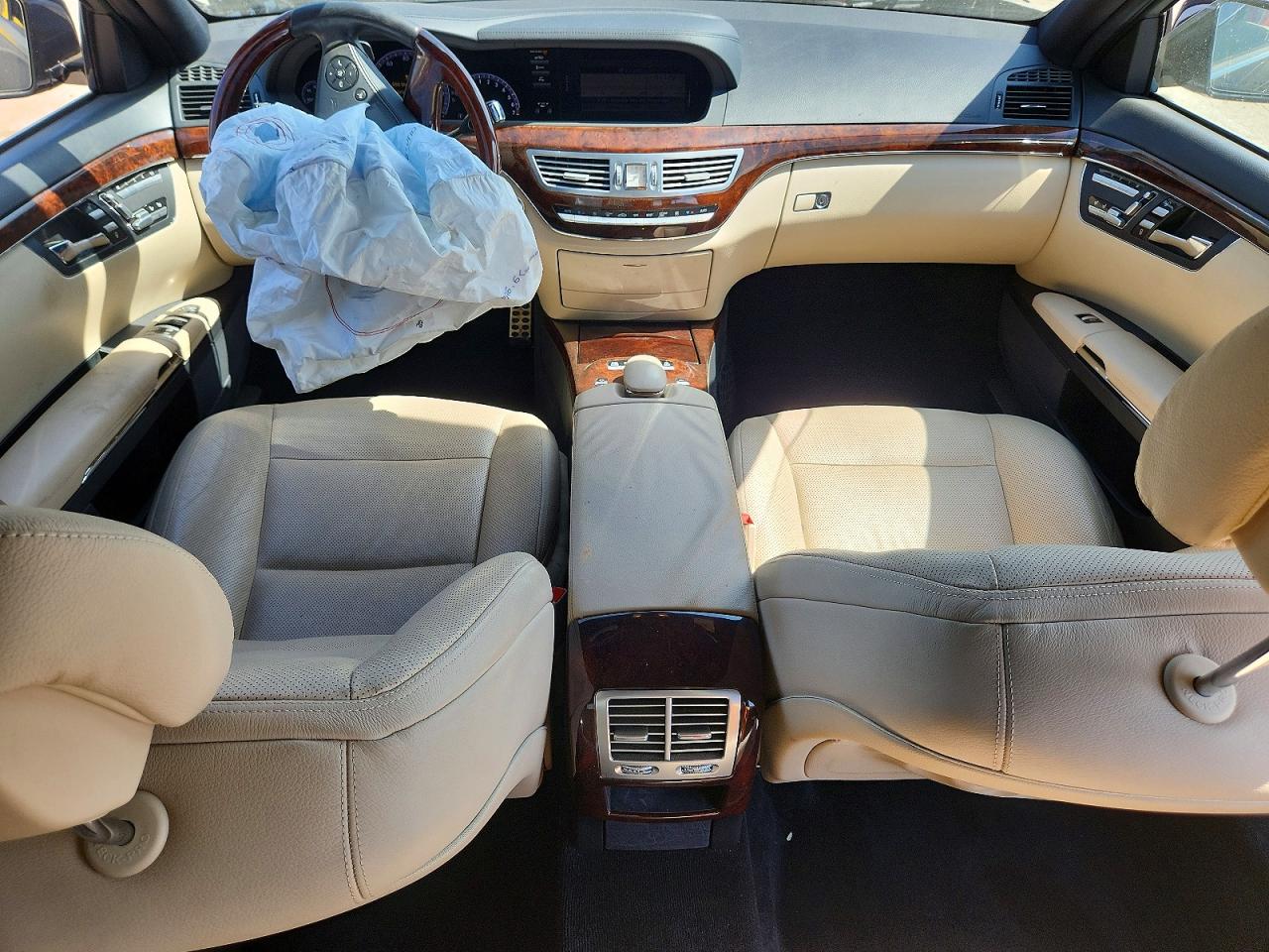 2013 Mercedes-benz S 550 Черный vin: WDDNG7DB2DA528893