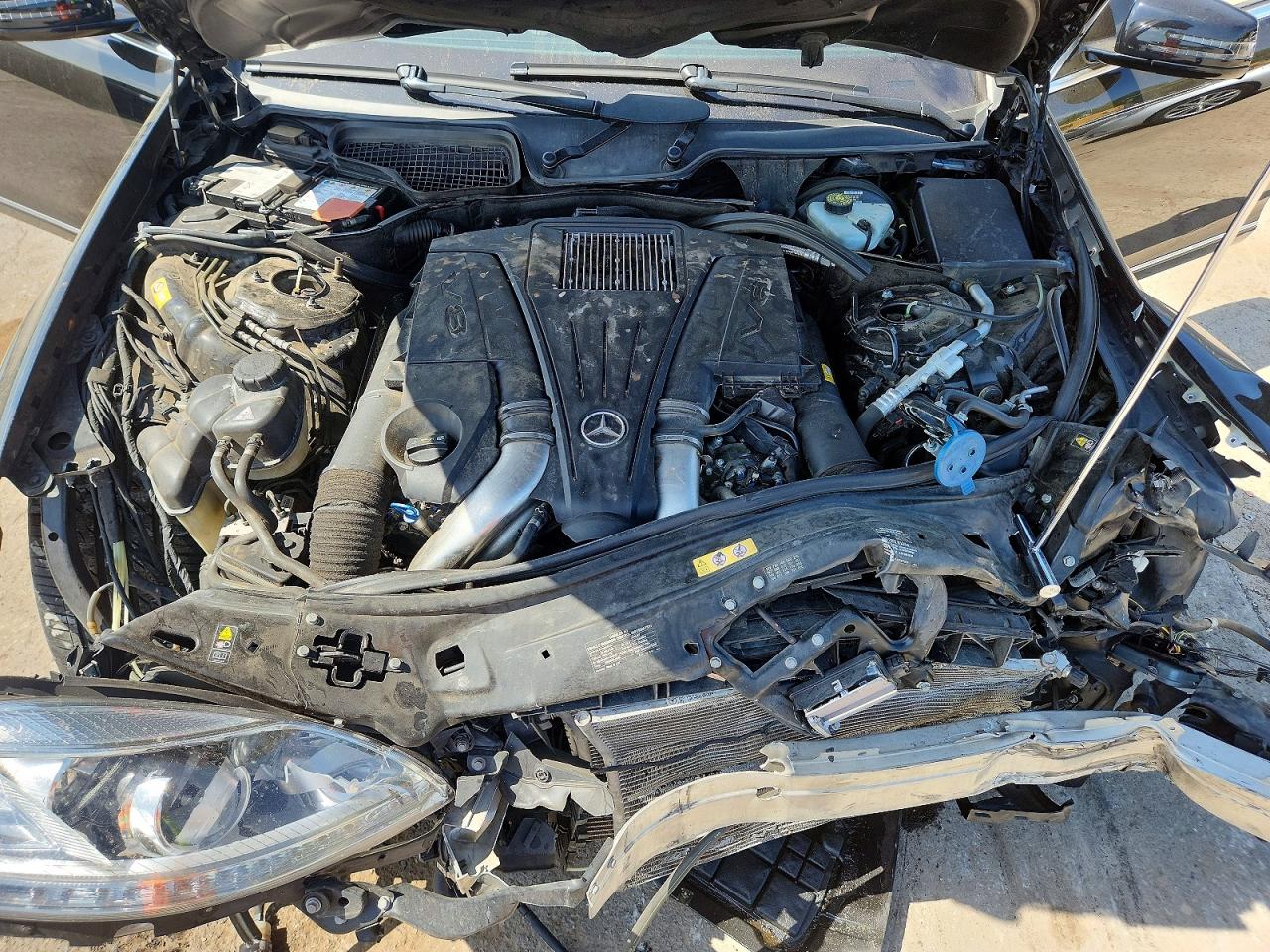 2013 Mercedes-benz S 550 Черный vin: WDDNG7DB2DA528893