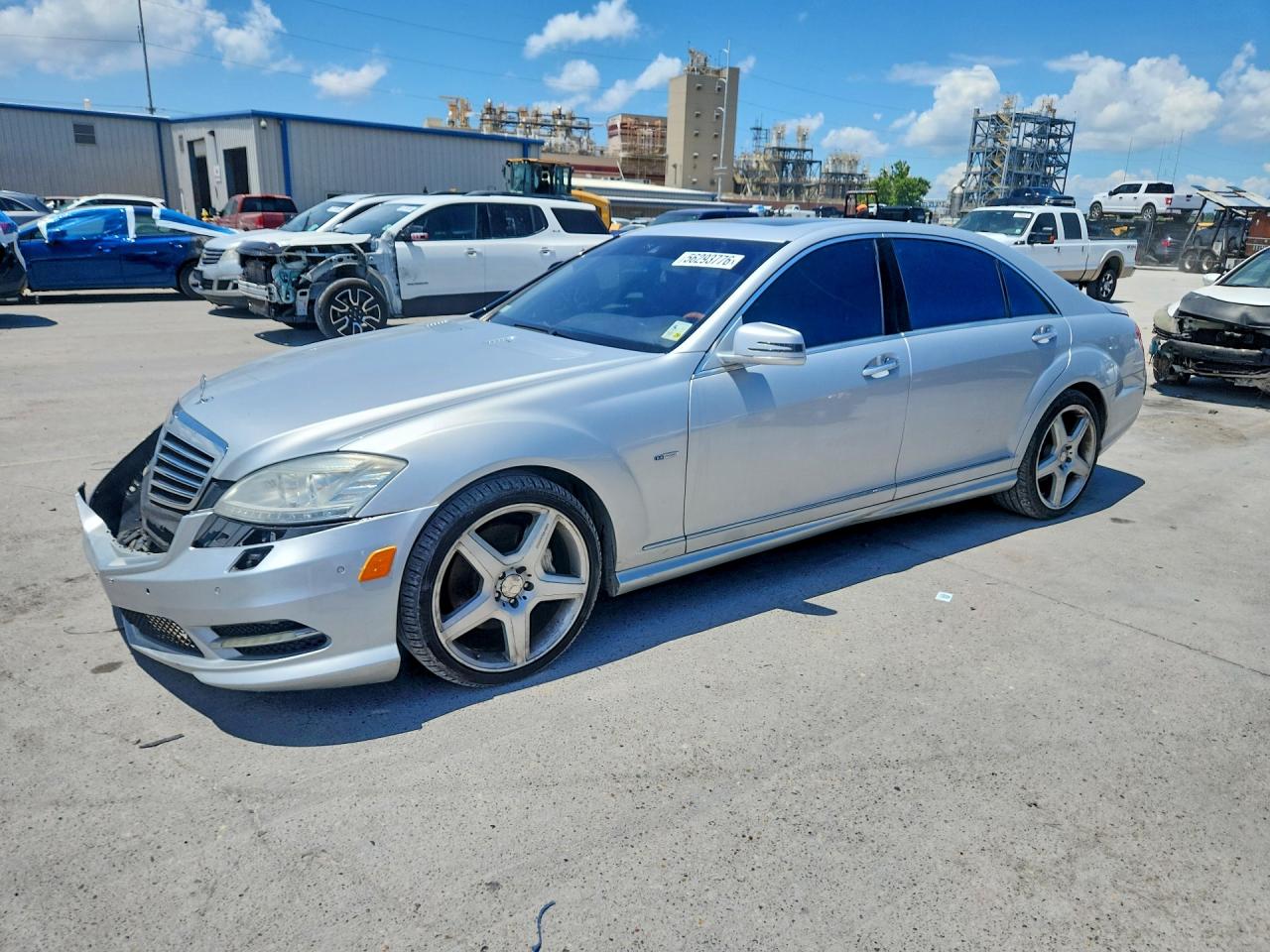 2012 Mercedes-benz S 550 Silver vin: WDDNG7DB3CA432317