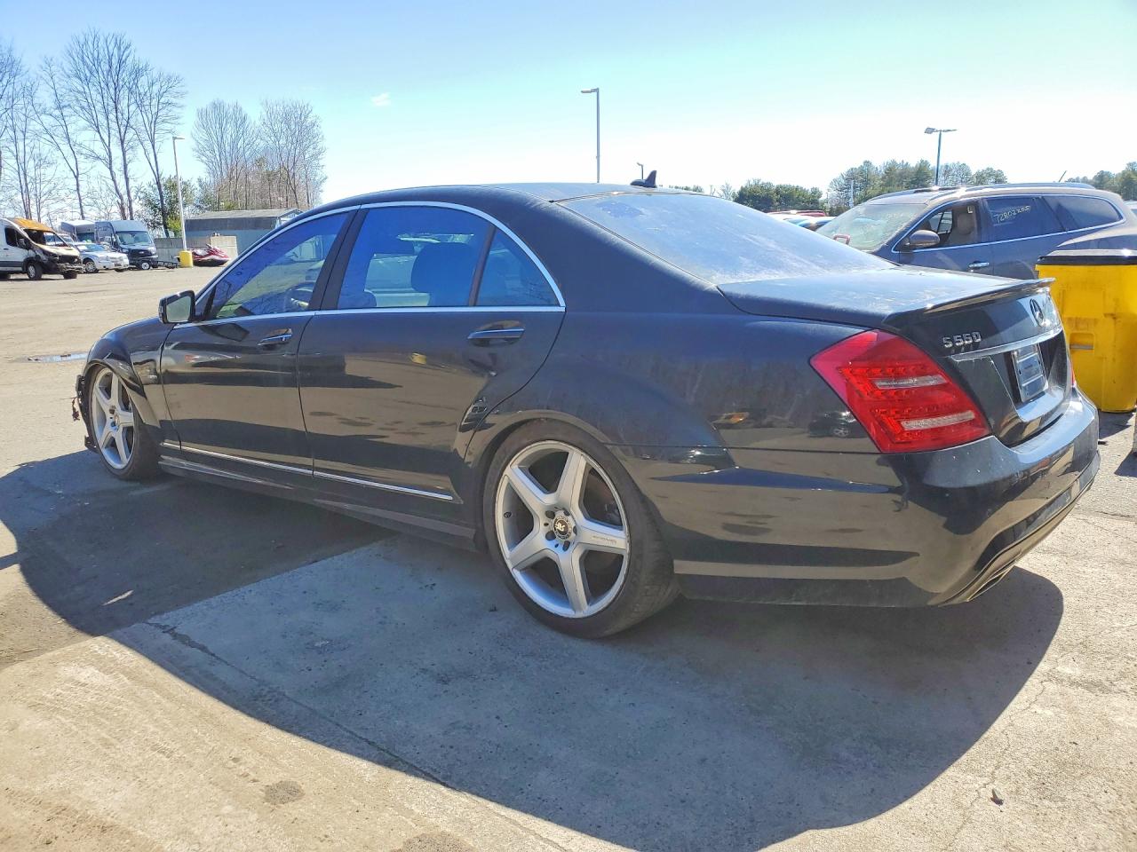 2012 Mercedes-benz S 550 Black vin: WDDNG7DB4CA438322