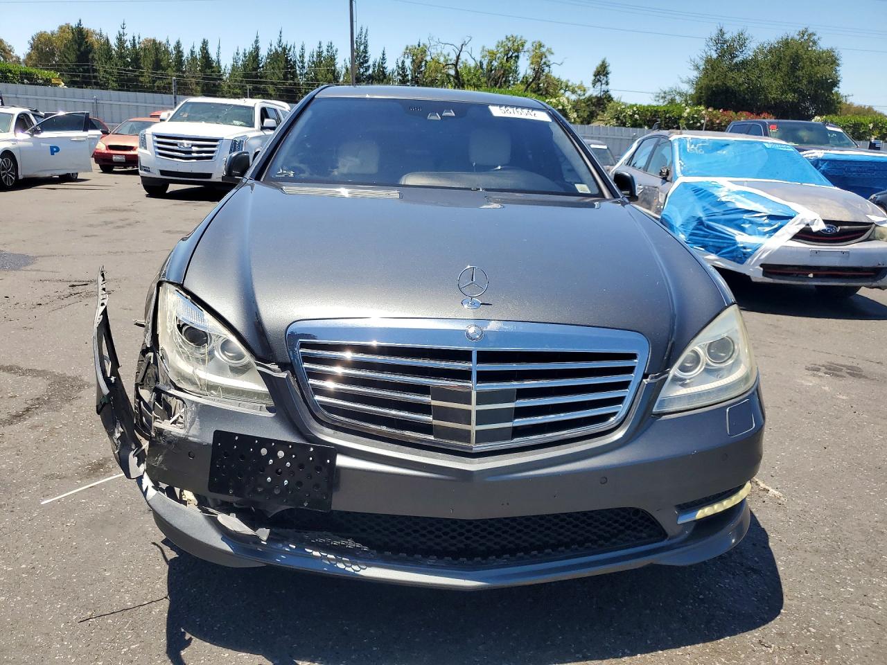 2012 Mercedes-benz S 550 Charcoal vin: WDDNG7DB4CA439955