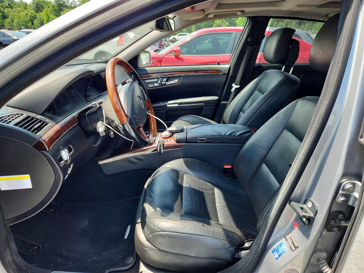 2012 Mercedes-benz S 550 Серый vin: WDDNG7DB5CA428155