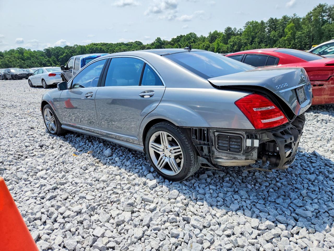 2012 Mercedes-benz S 550 Серый vin: WDDNG7DB5CA428155