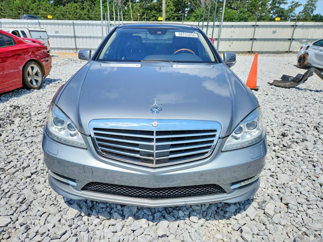 2012 Mercedes-benz S 550 Серый vin: WDDNG7DB5CA428155