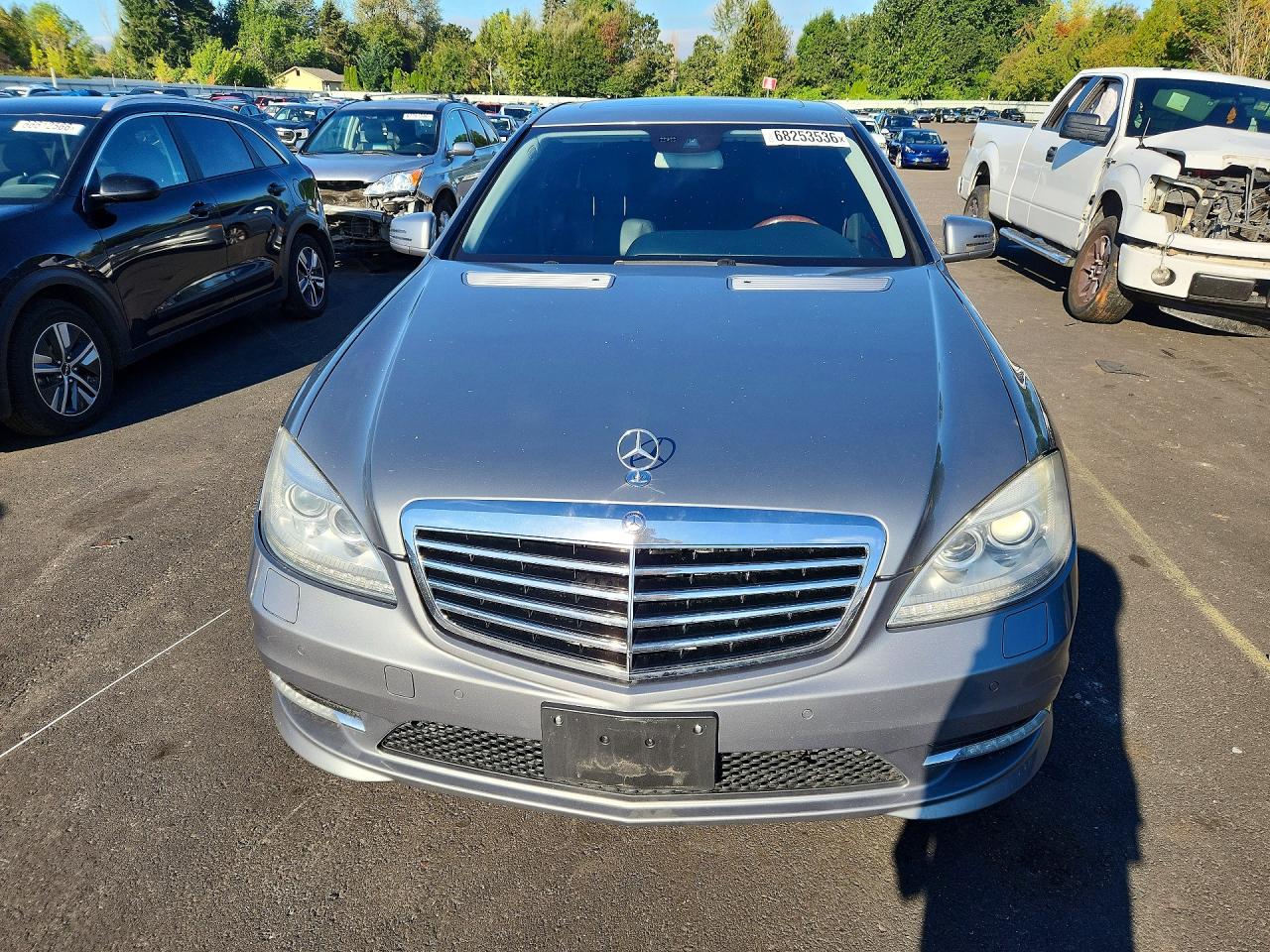 2012 Mercedes-benz S 550 Gray vin: WDDNG7DB5CA463942