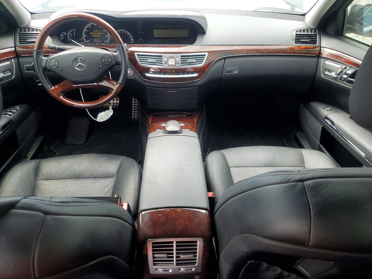 2012 Mercedes-benz S 550 Black vin: WDDNG7DB5CA464427
