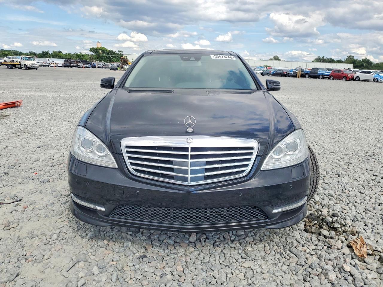2012 Mercedes-benz S 550 Black vin: WDDNG7DB5CA464427