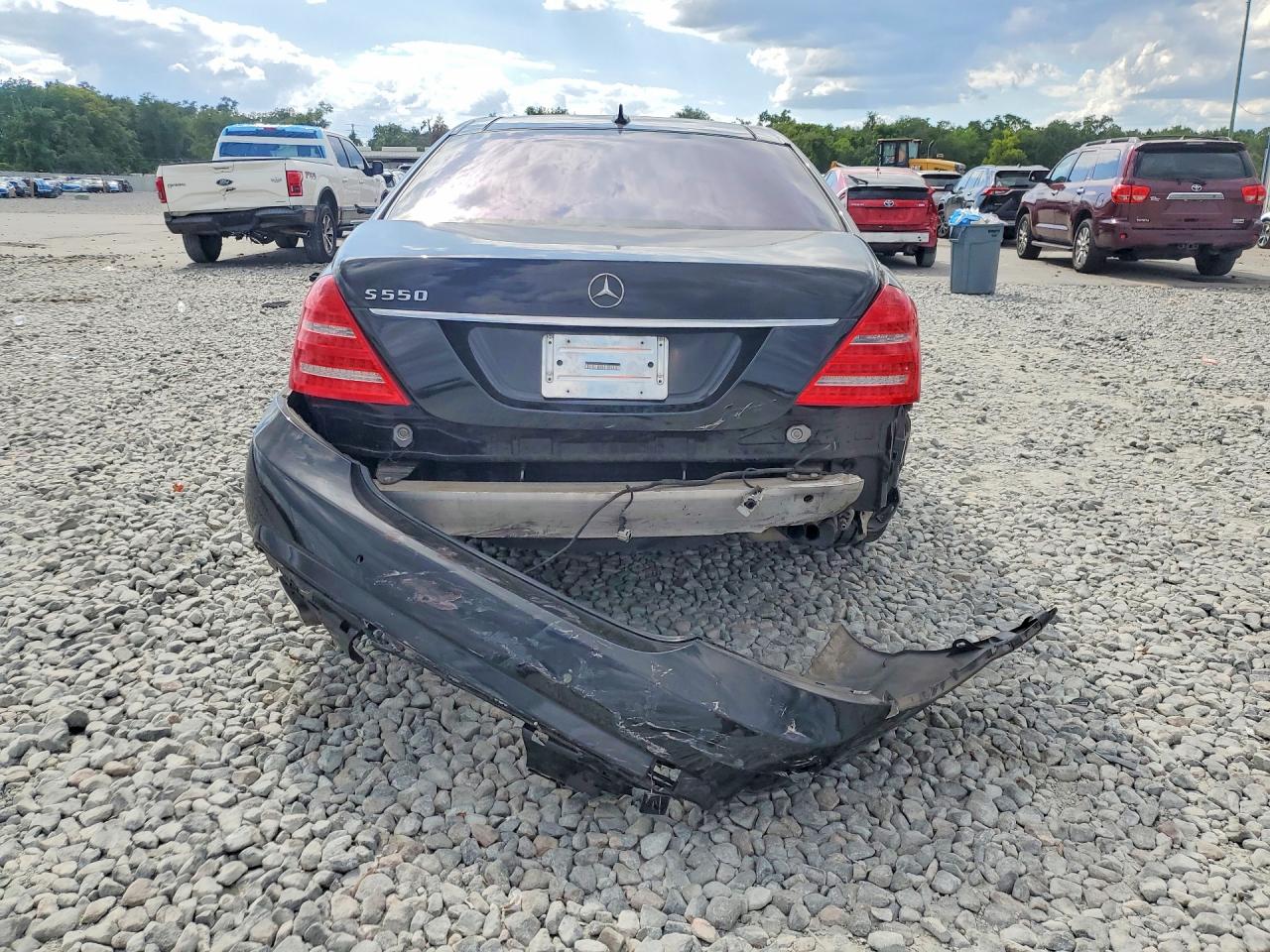 2012 Mercedes-benz S 550 Black vin: WDDNG7DB5CA464427