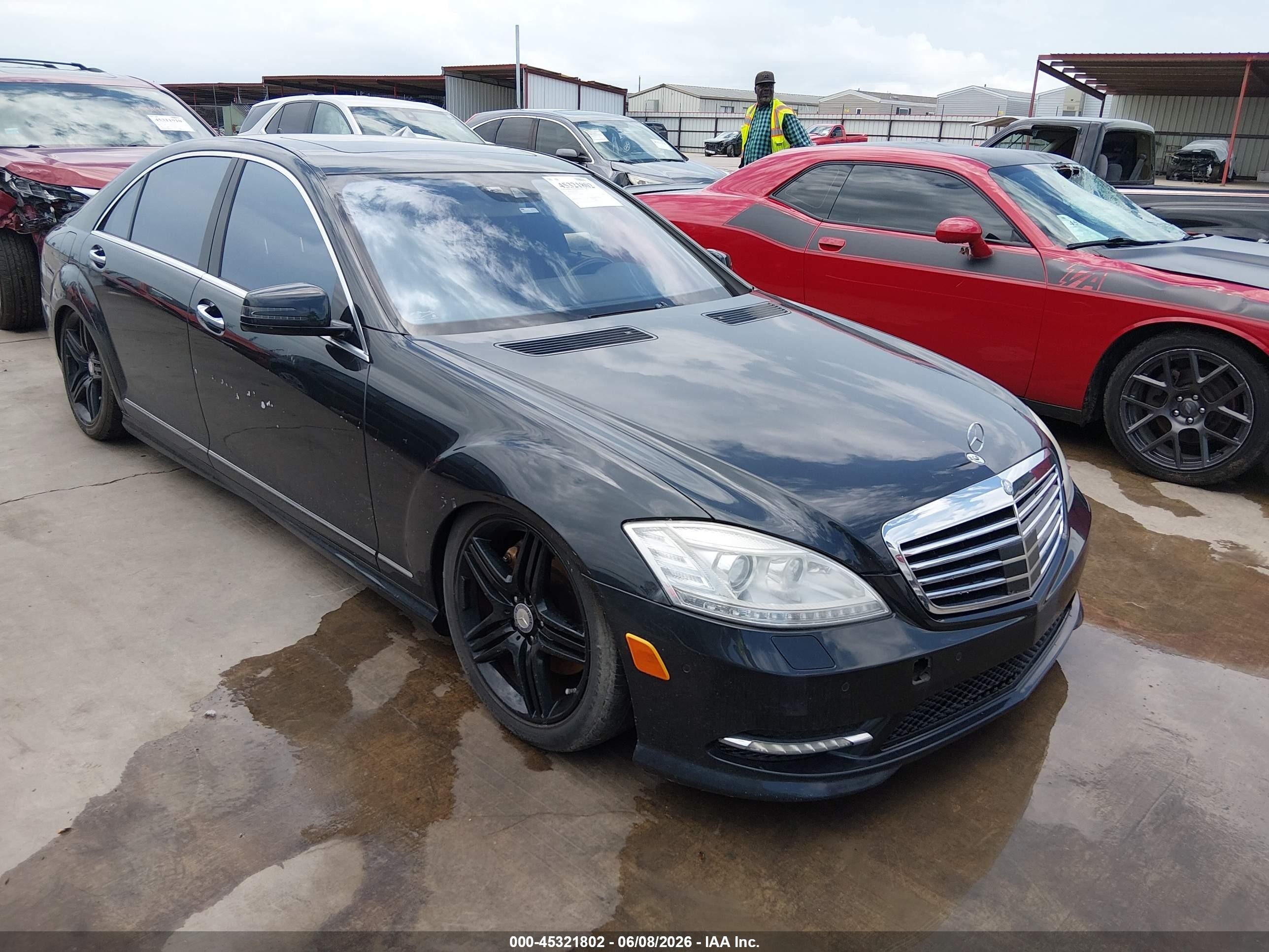 2013 Mercedes-benz S 550   Black vin: WDDNG7DB5DA516270