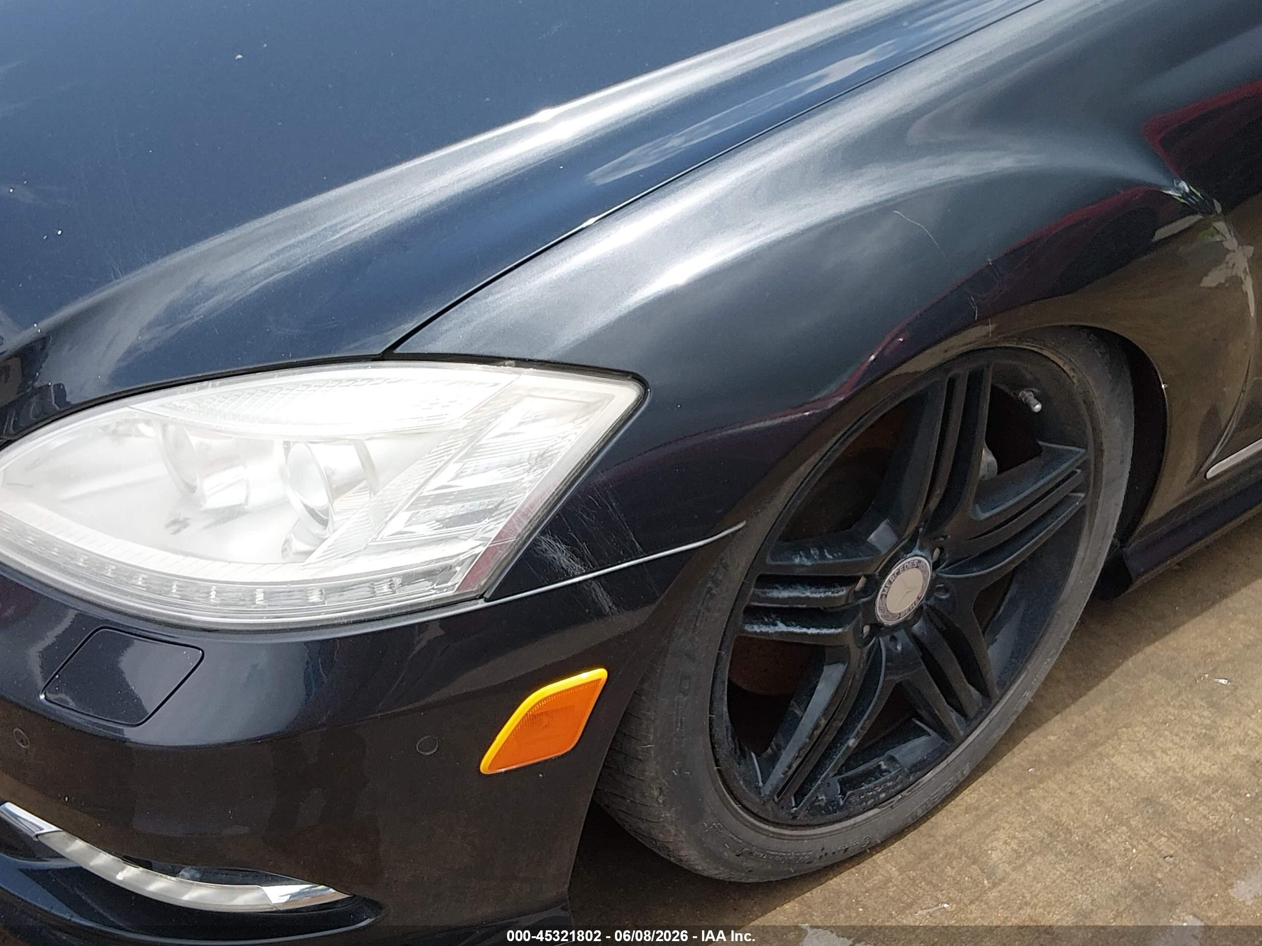 2013 Mercedes-benz S 550   Black vin: WDDNG7DB5DA516270