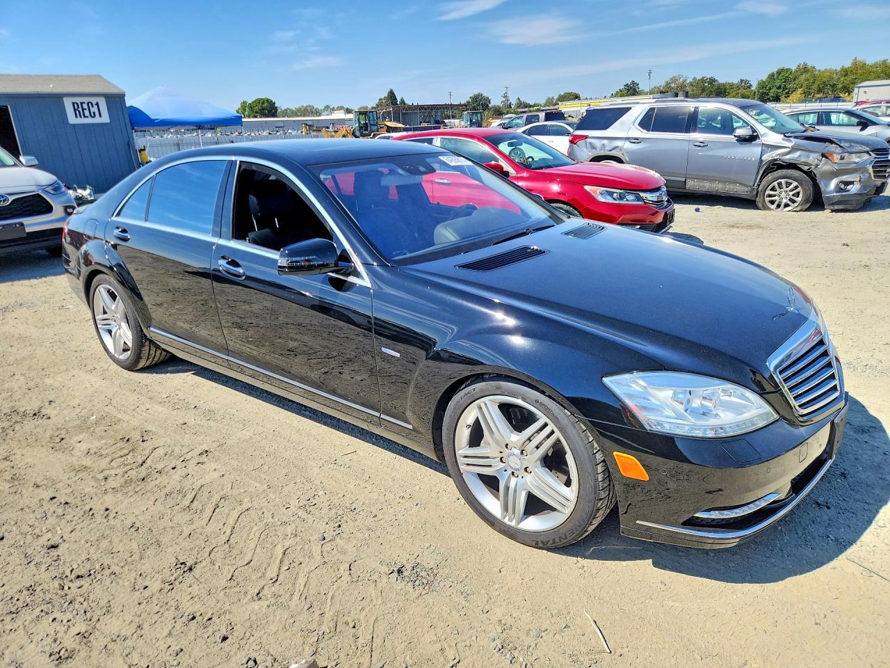 2012 Mercedes-benz S 550 Черный vin: WDDNG7DB6CA448995