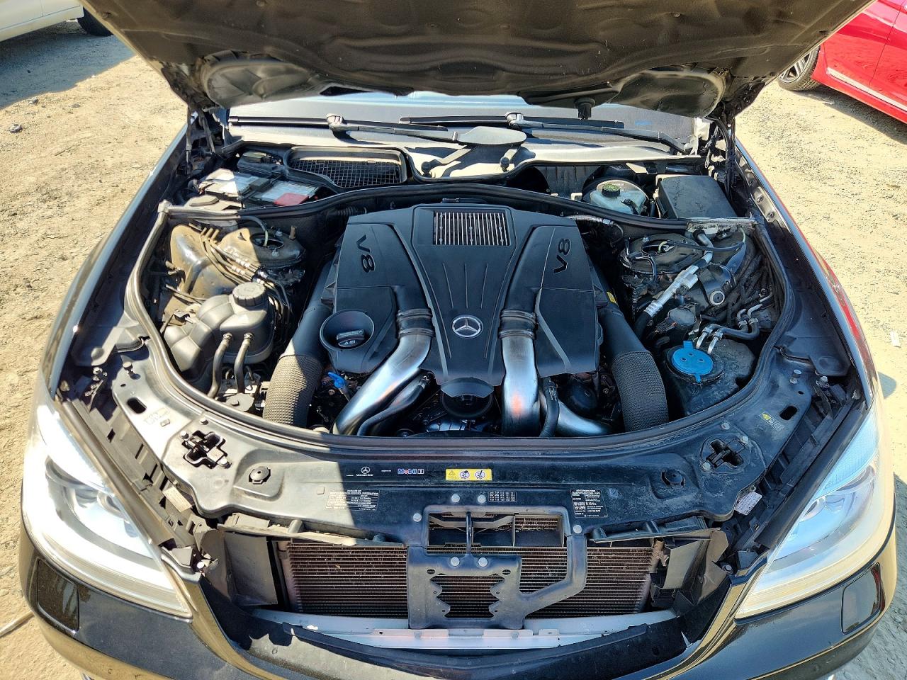2012 Mercedes-benz S 550 Черный vin: WDDNG7DB6CA448995