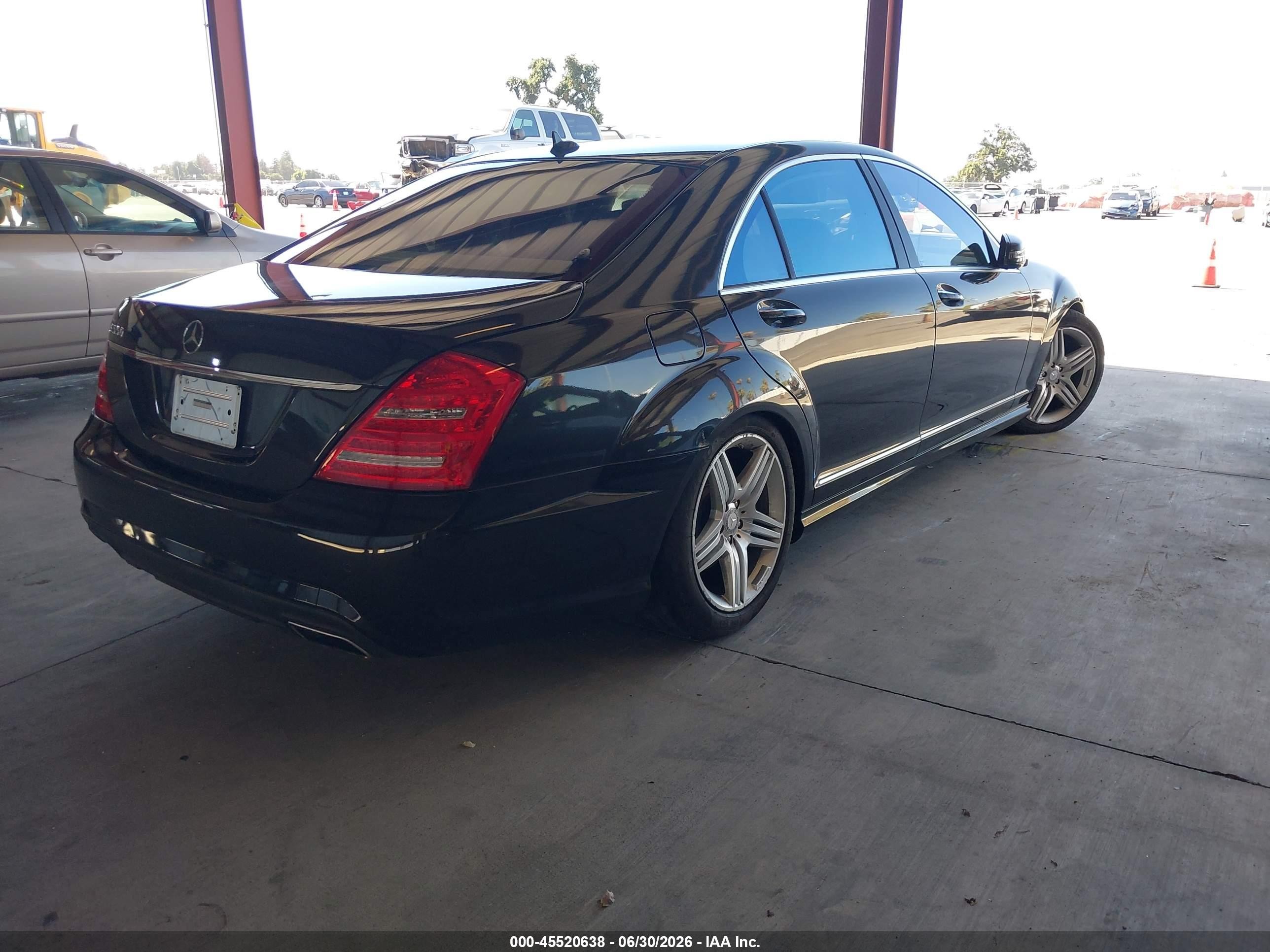2013 Mercedes-benz S 550 Black vin: WDDNG7DB6DA505620