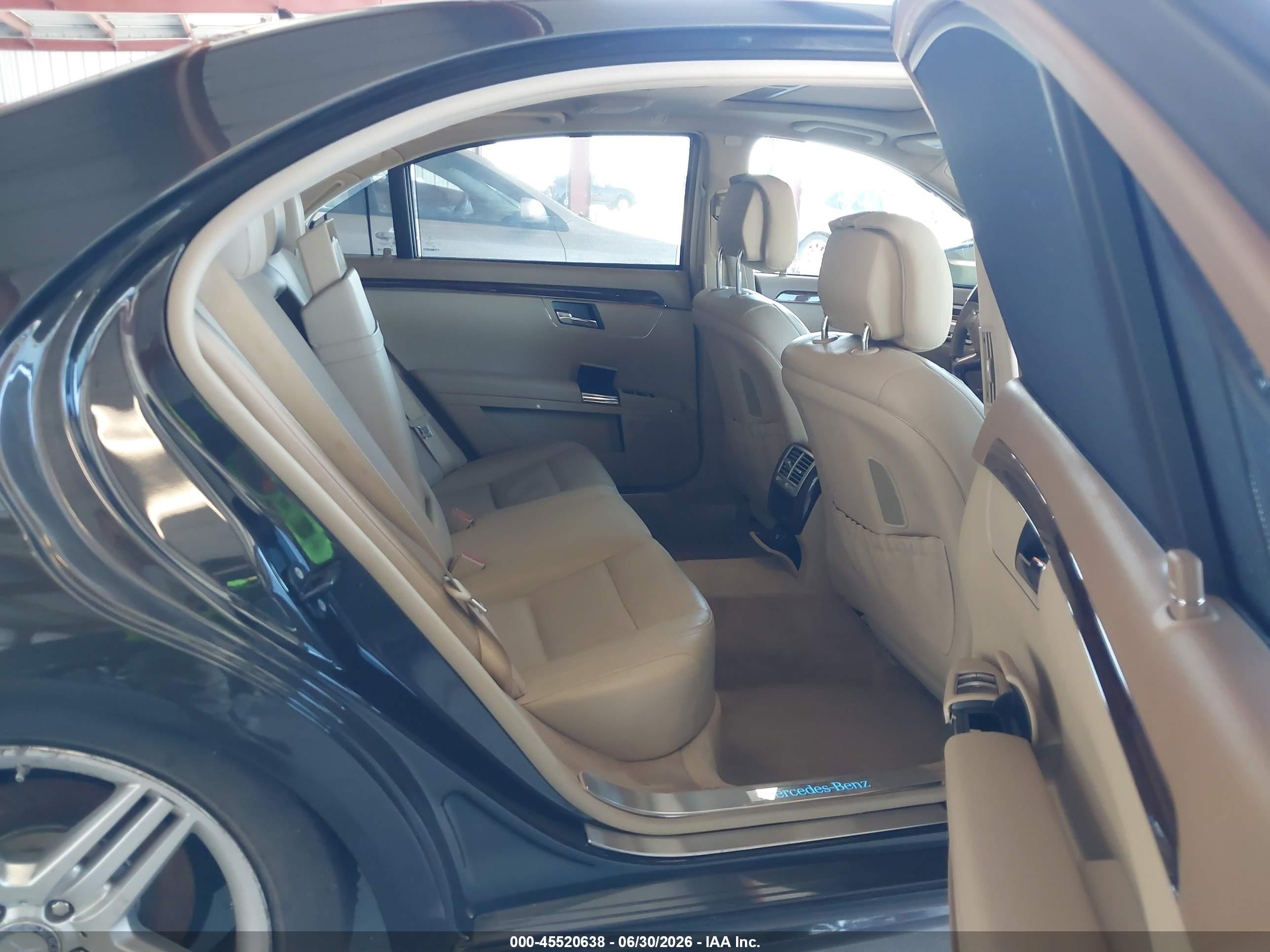 2013 Mercedes-benz S 550 Black vin: WDDNG7DB6DA505620