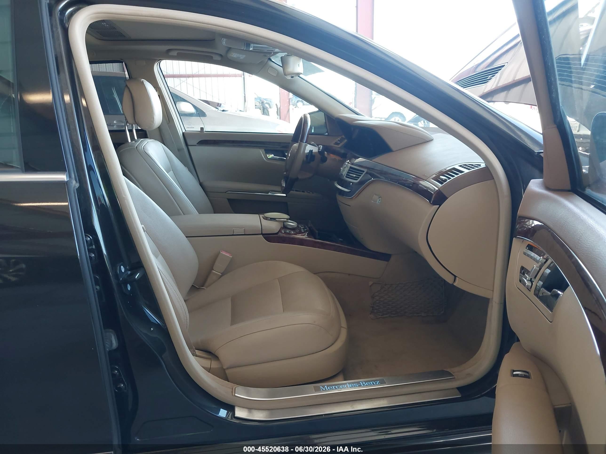 2013 Mercedes-benz S 550 Black vin: WDDNG7DB6DA505620