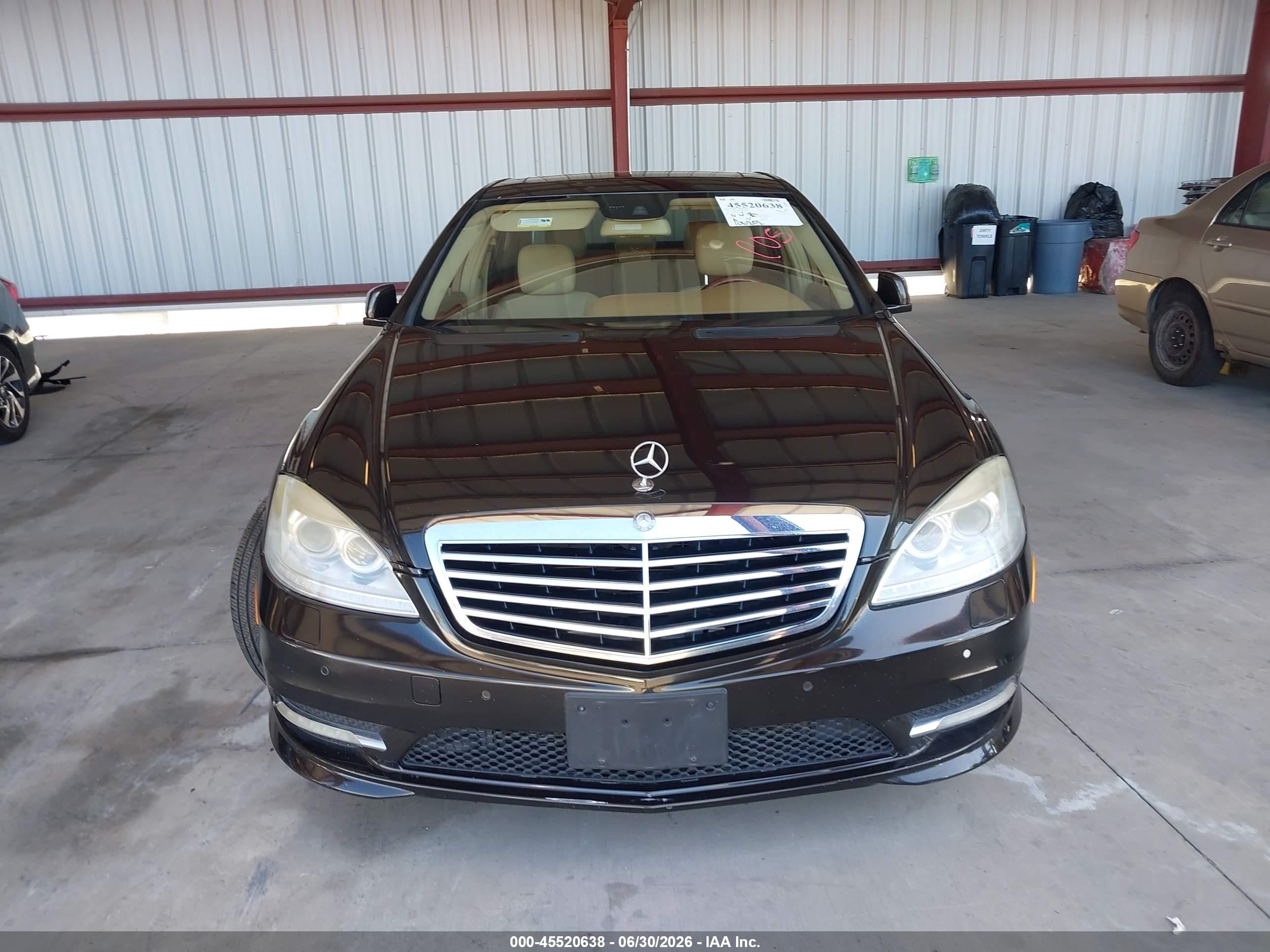 2013 Mercedes-benz S 550 Black vin: WDDNG7DB6DA505620