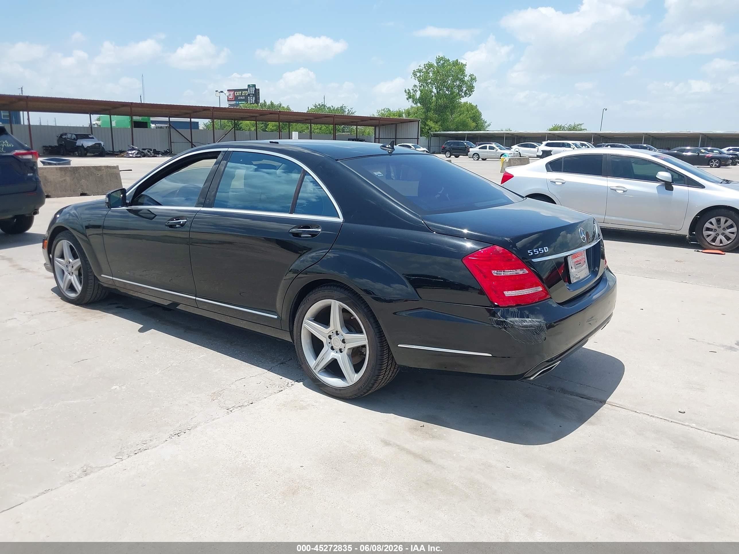 2013 Mercedes-benz S 550   Black vin: WDDNG7DB6DA513734