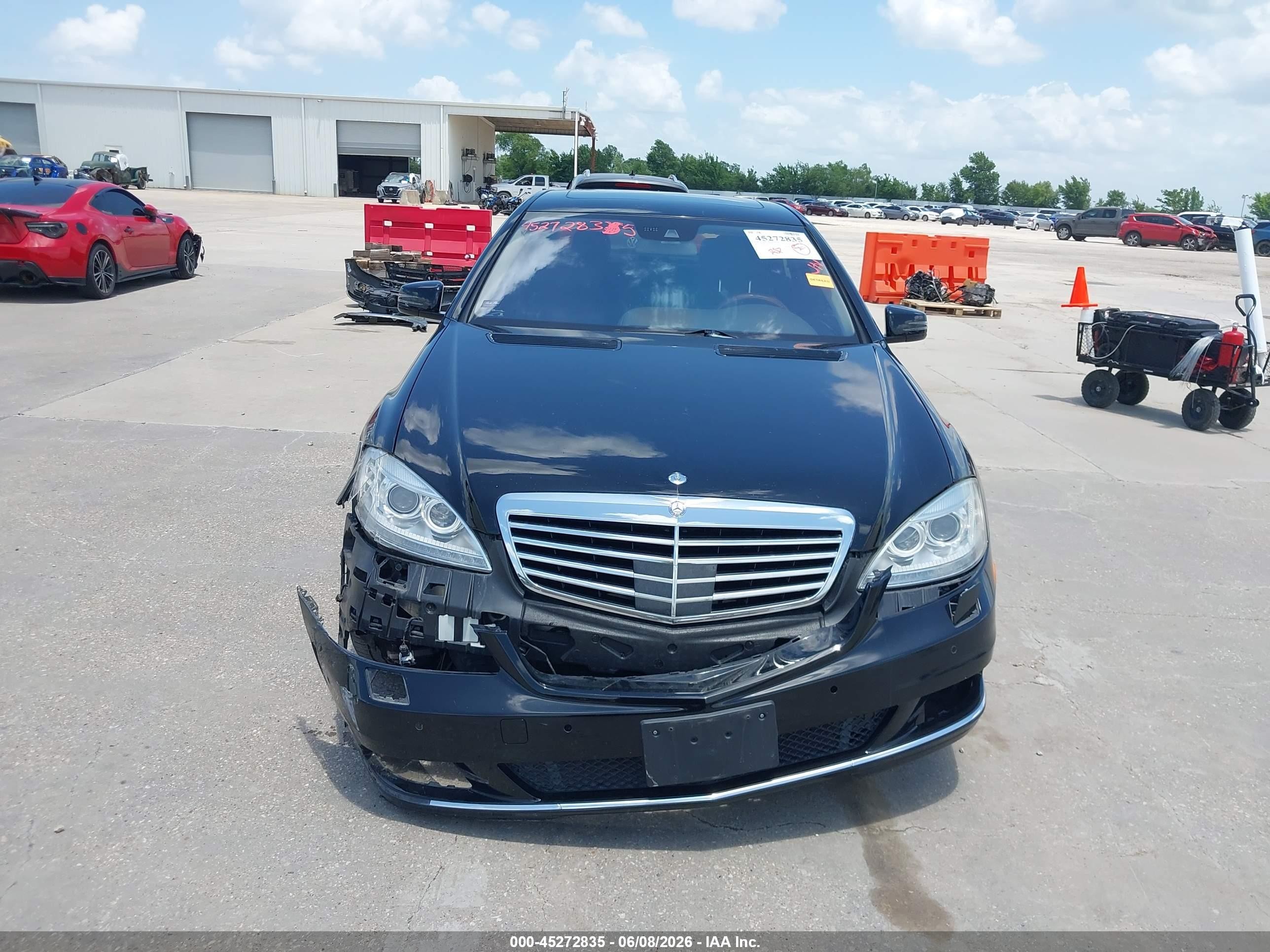 2013 Mercedes-benz S 550   Black vin: WDDNG7DB6DA513734