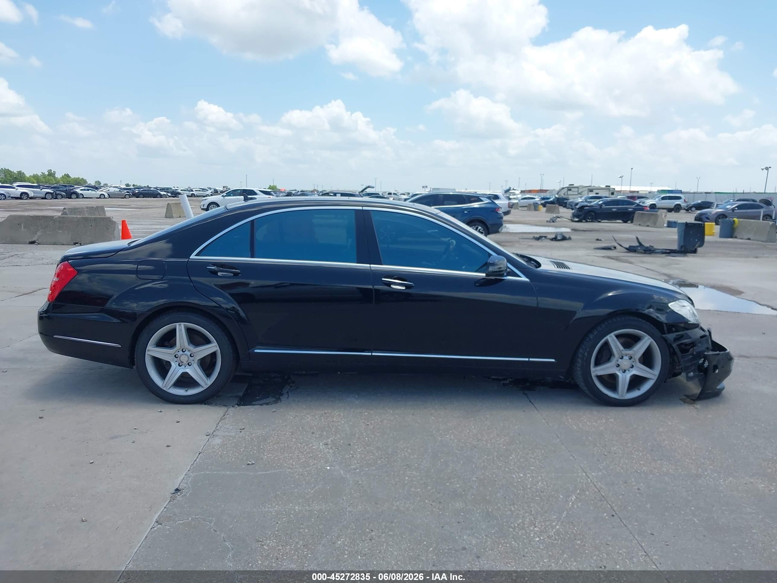 2013 Mercedes-benz S 550   Black vin: WDDNG7DB6DA513734