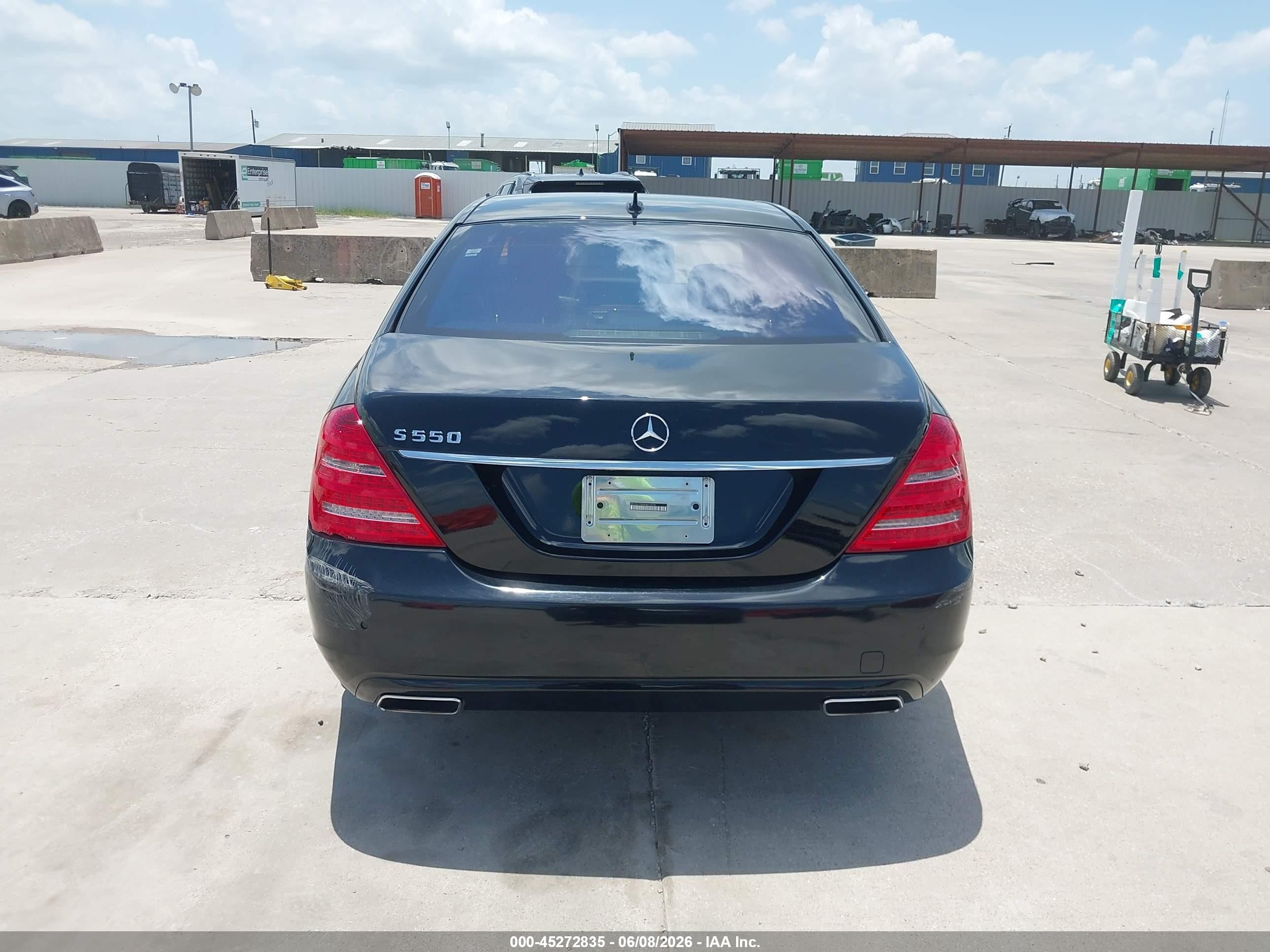 2013 Mercedes-benz S 550   Black vin: WDDNG7DB6DA513734