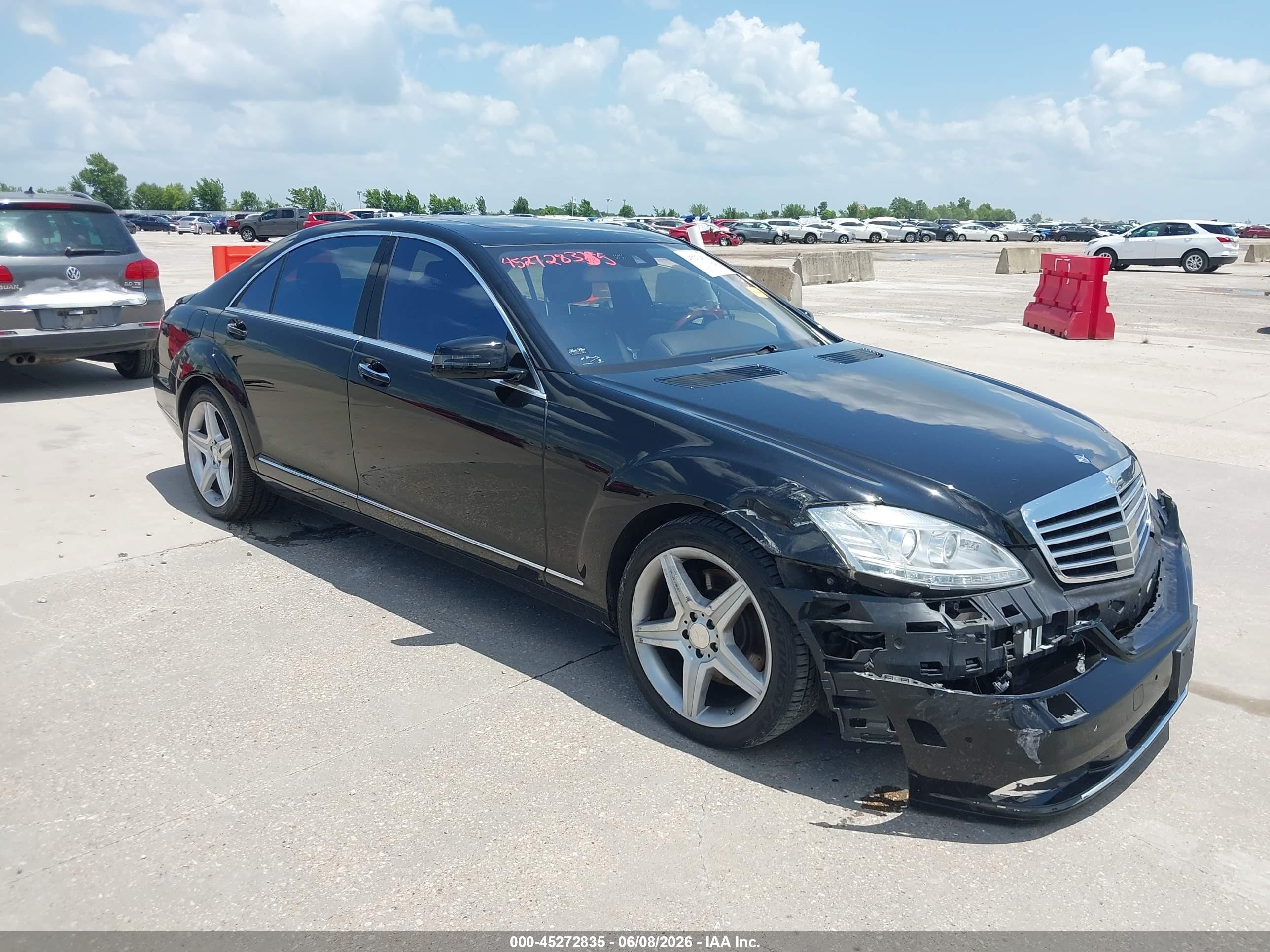 2013 Mercedes-benz S 550   Black vin: WDDNG7DB6DA513734