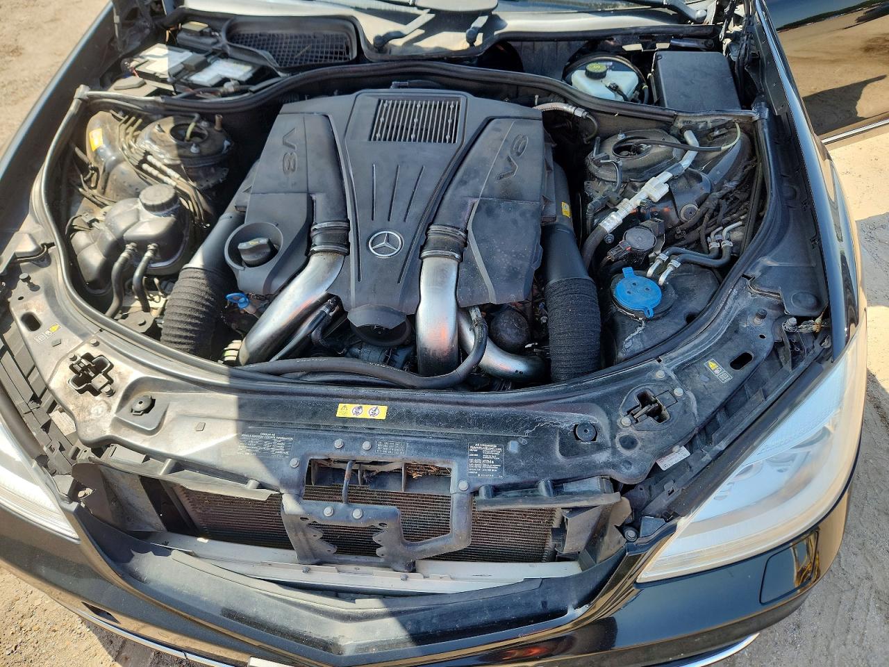 2013 Mercedes-benz S 550 Black vin: WDDNG7DB6DA515760