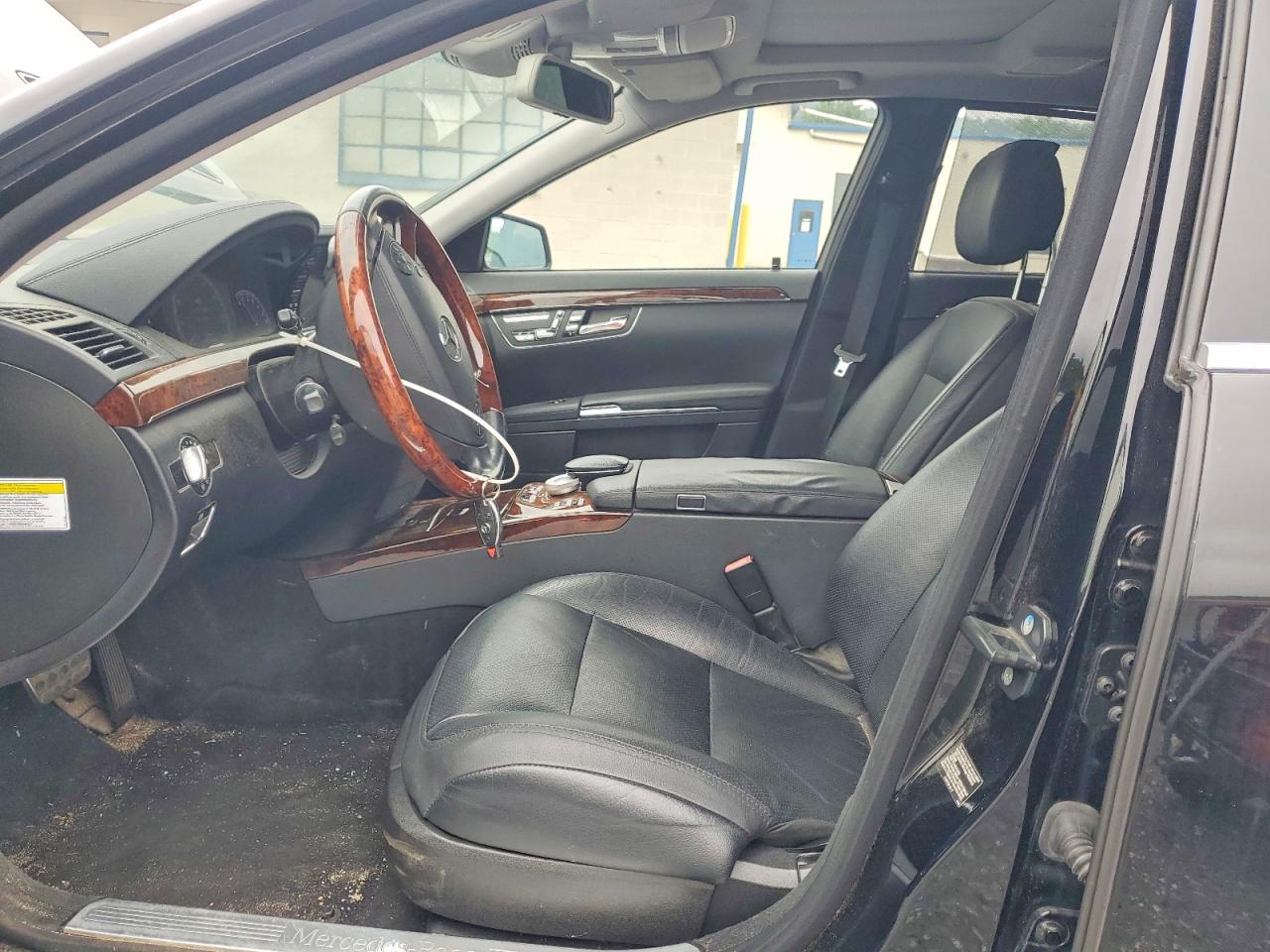 2013 Mercedes-benz S 550 Black vin: WDDNG7DB6DA520330