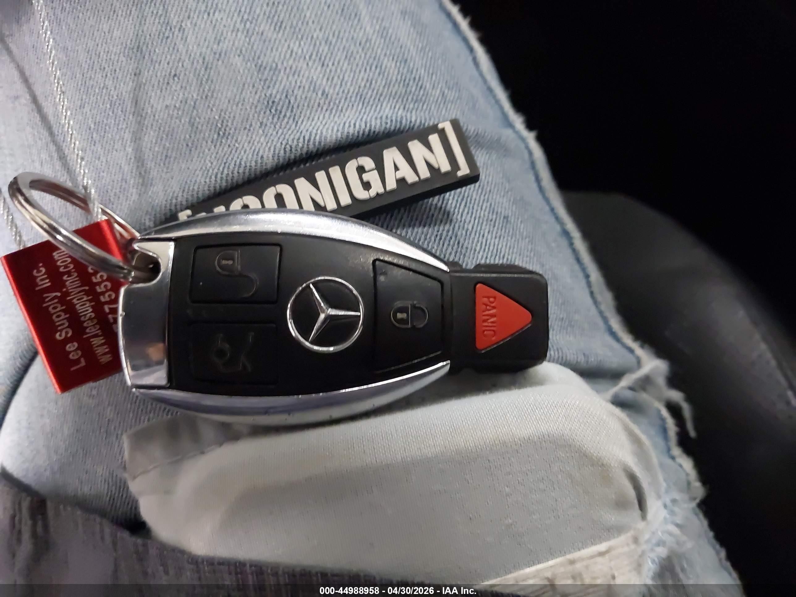 2012 Mercedes-benz S 550   Черный vin: WDDNG7DB7CA429842